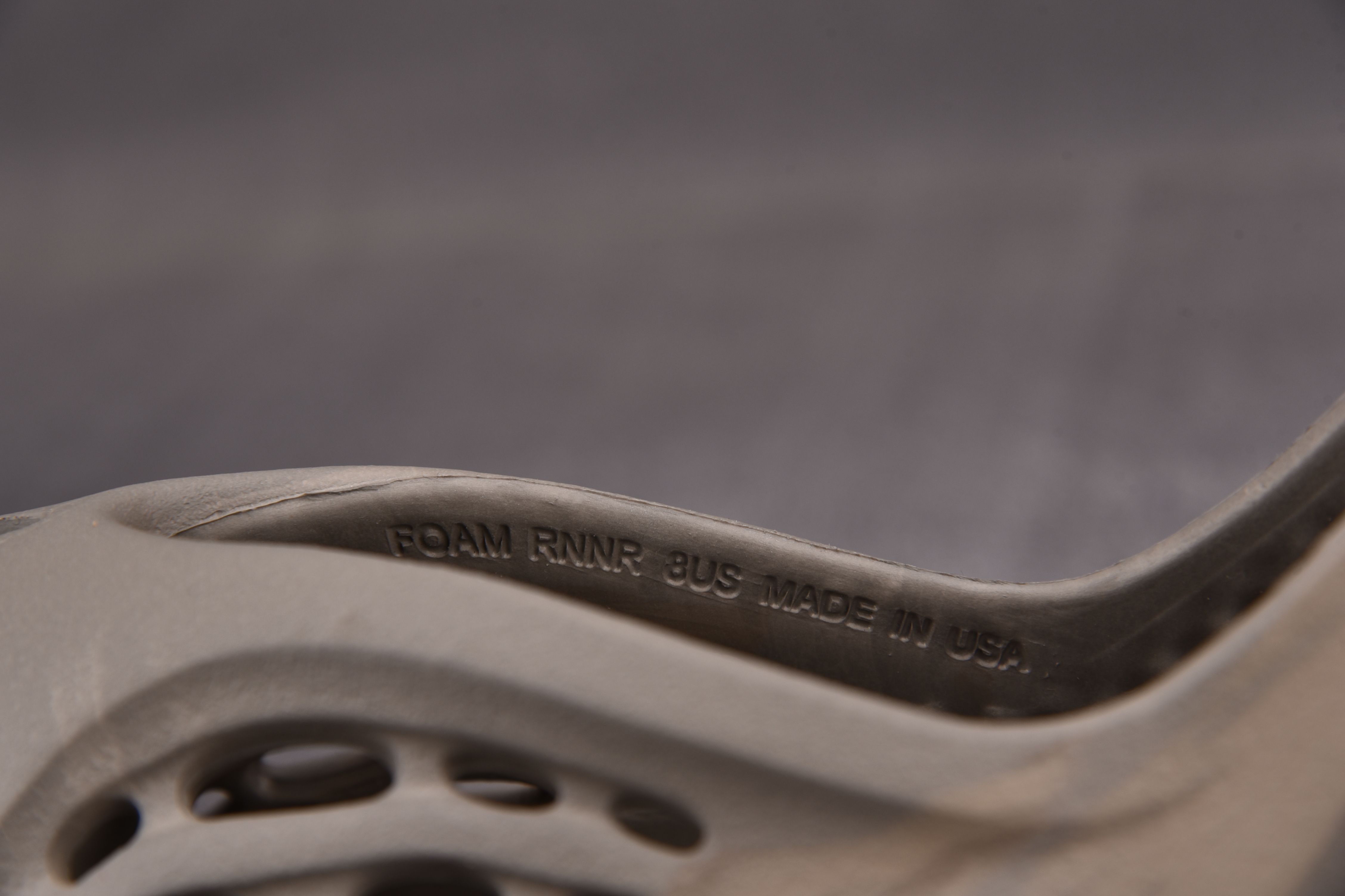 adidas Yeezy Foam RNNR Stone Sage (One Size Smaller!!)