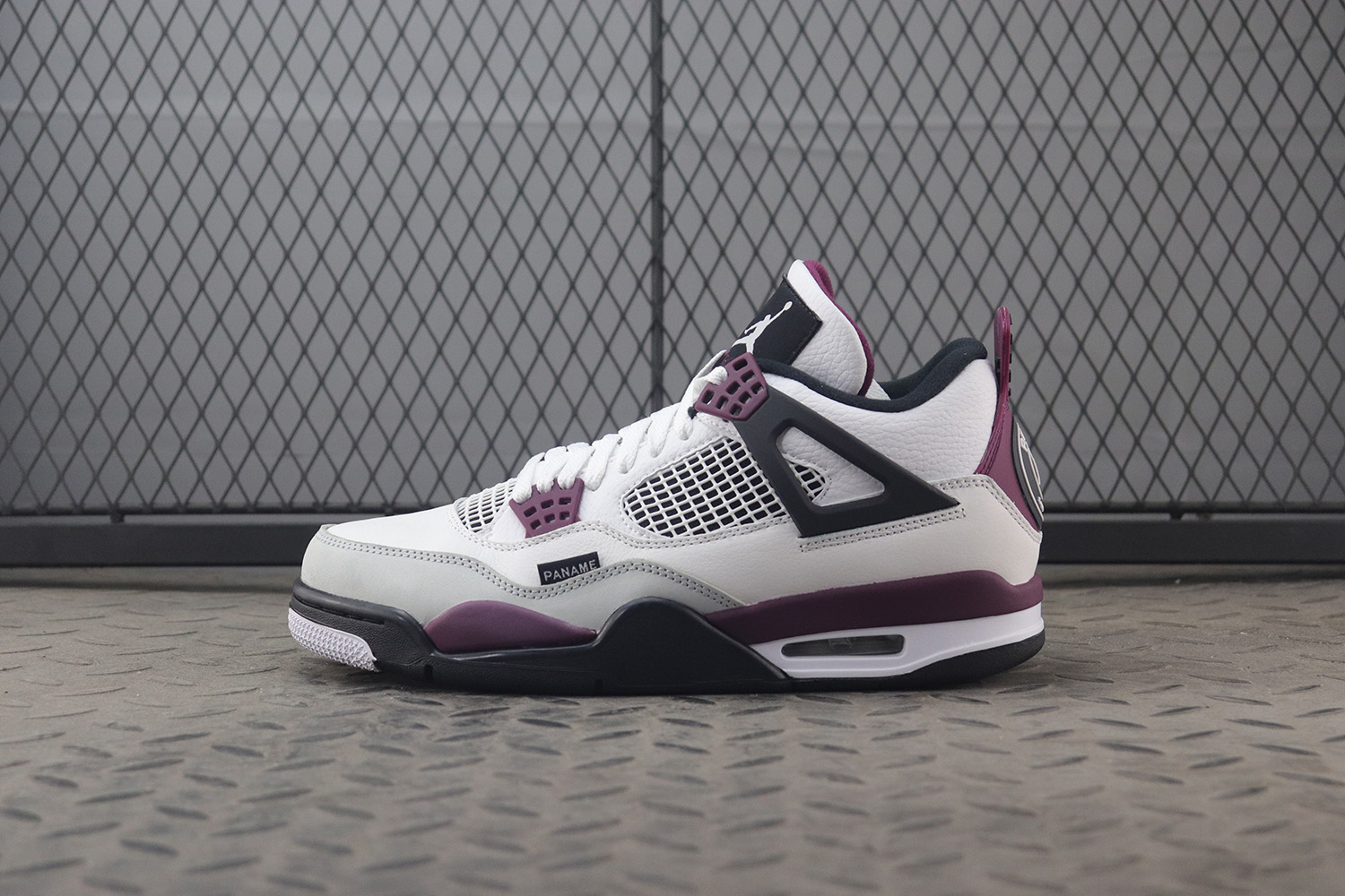 Paris Saint-Germain x Air Jordan 4 Retro Bordeaux