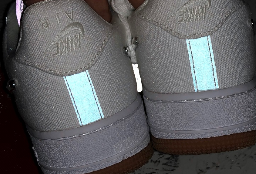 Air Force 1 Low Travis Scott White ( with interchangeable swooshes)