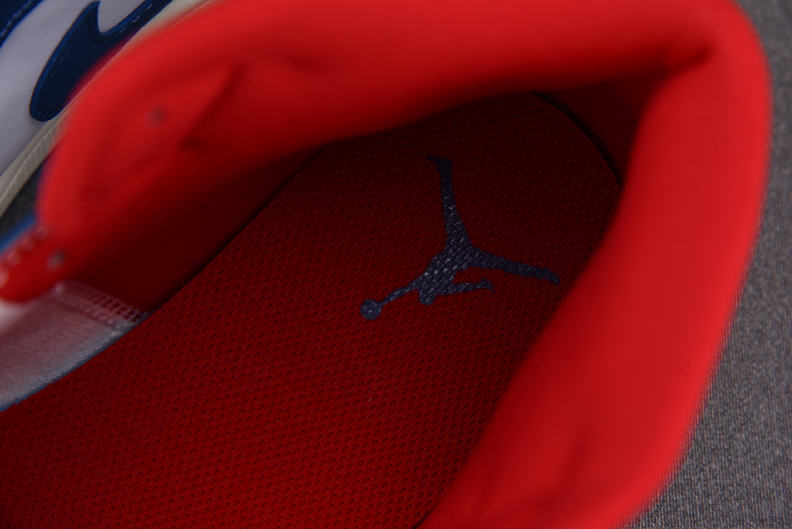 Air Jordan 1 Mid French Blue