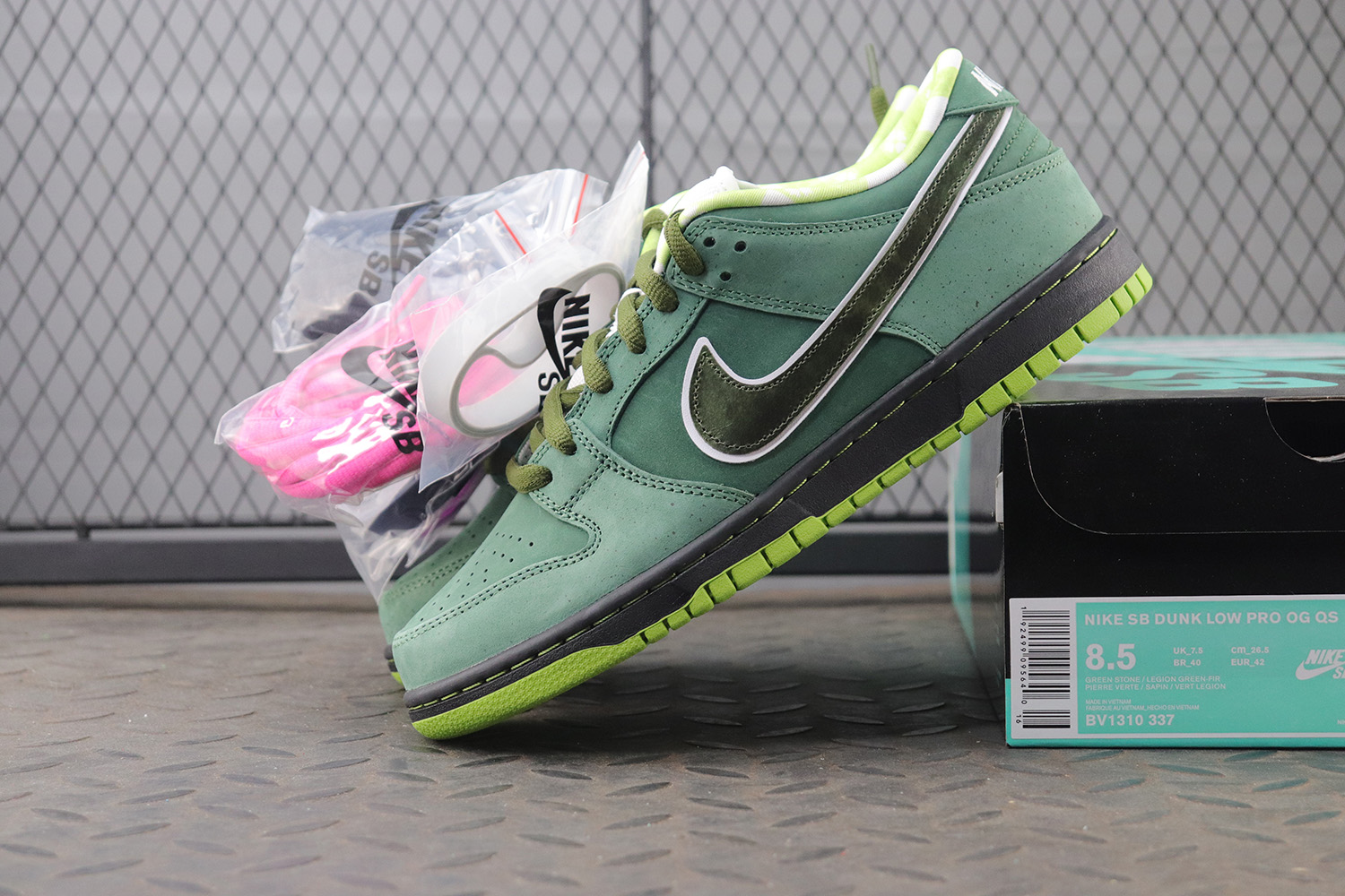 Nike SB Dunk Low Concepts Green Lobster (Regular Box)