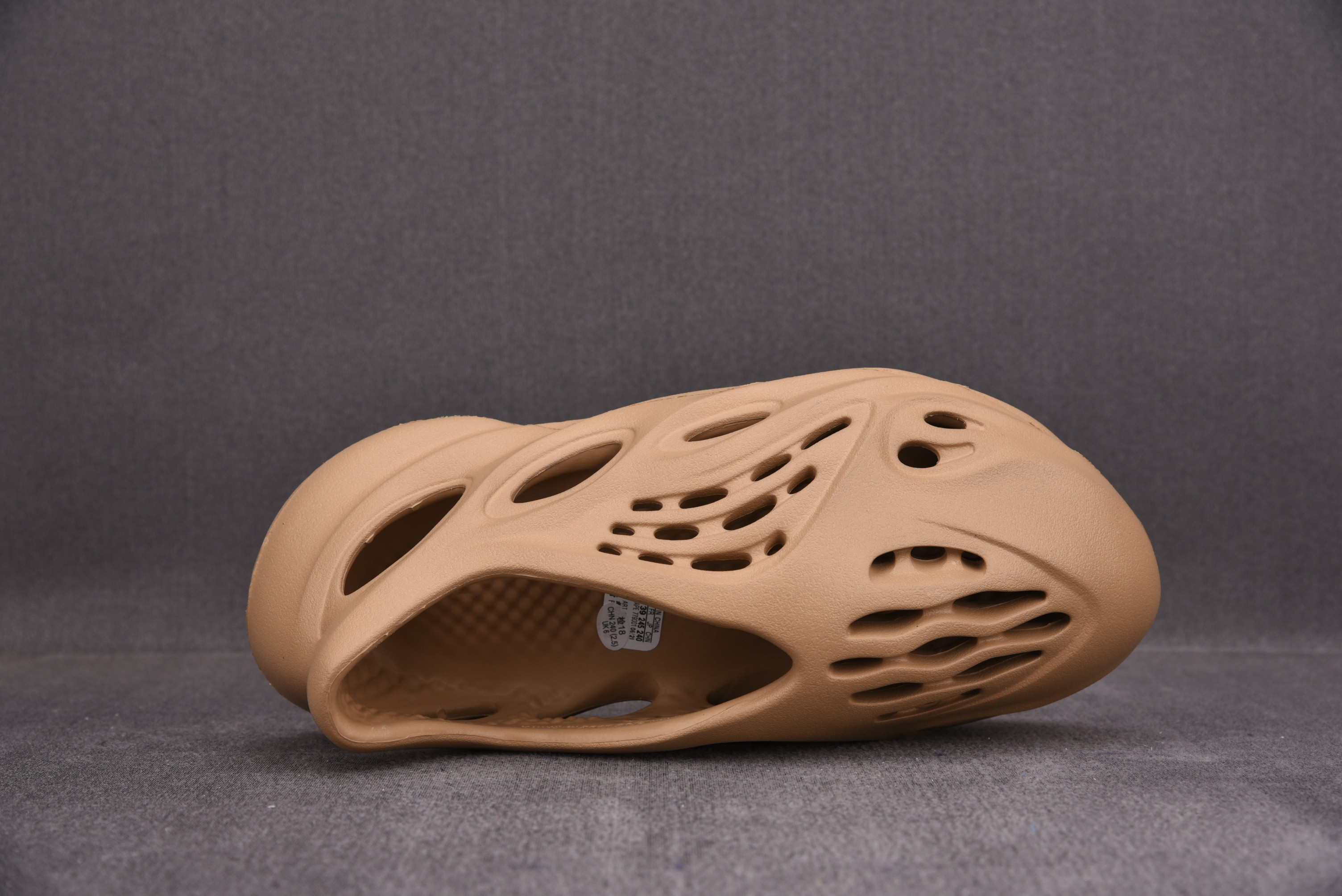 adidas Yeezy Foam RNNR Ochre (One Size Smaller!!)