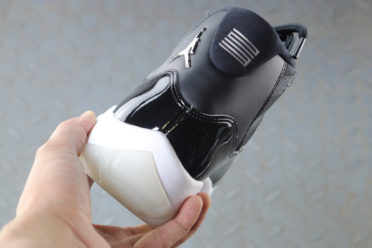 Jordan 11 Retro Black Clear/Jubilee