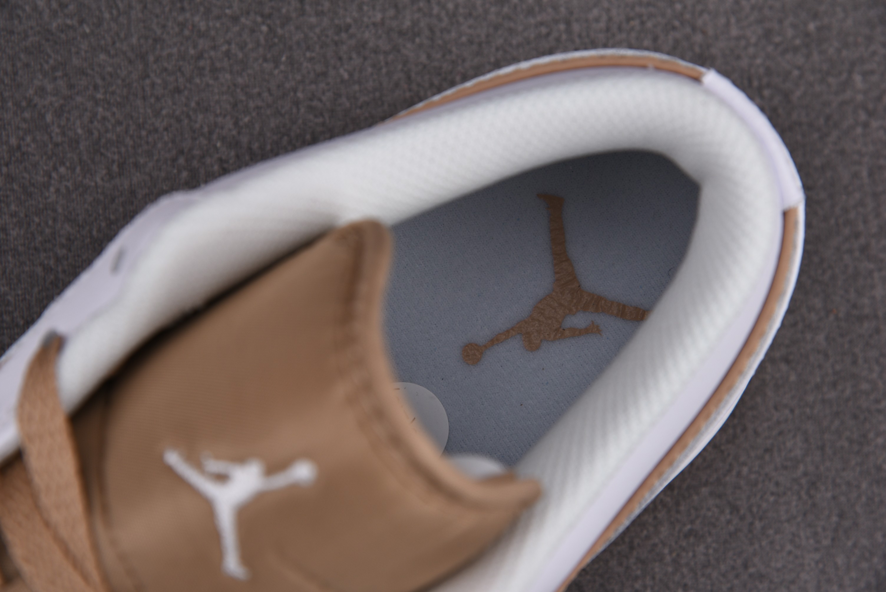 Jordan 1 Low Hemp White