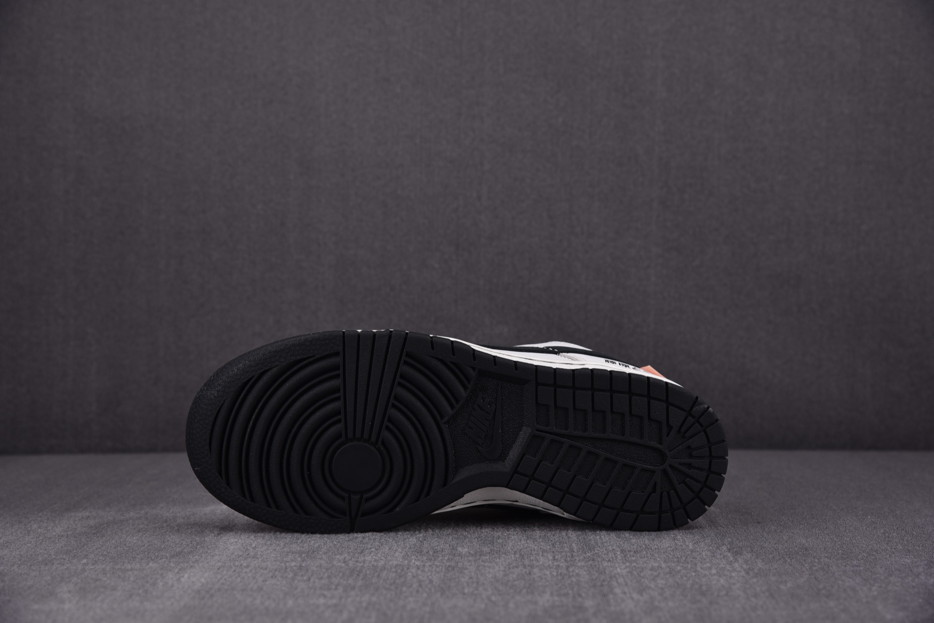 Nike SB Dunk Low INITIAL D/Toyota AE86