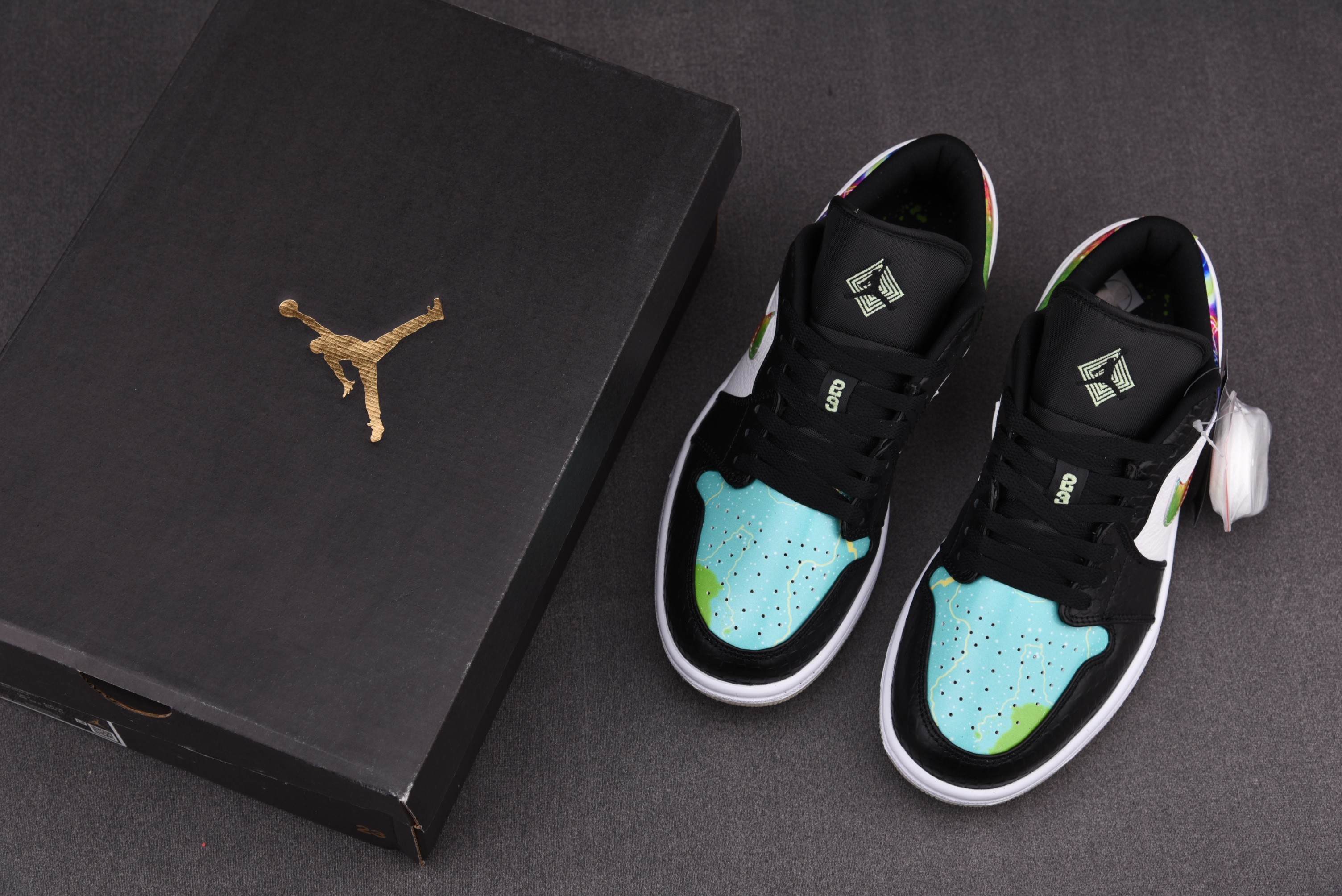 Jordan 1 Low Galaxy