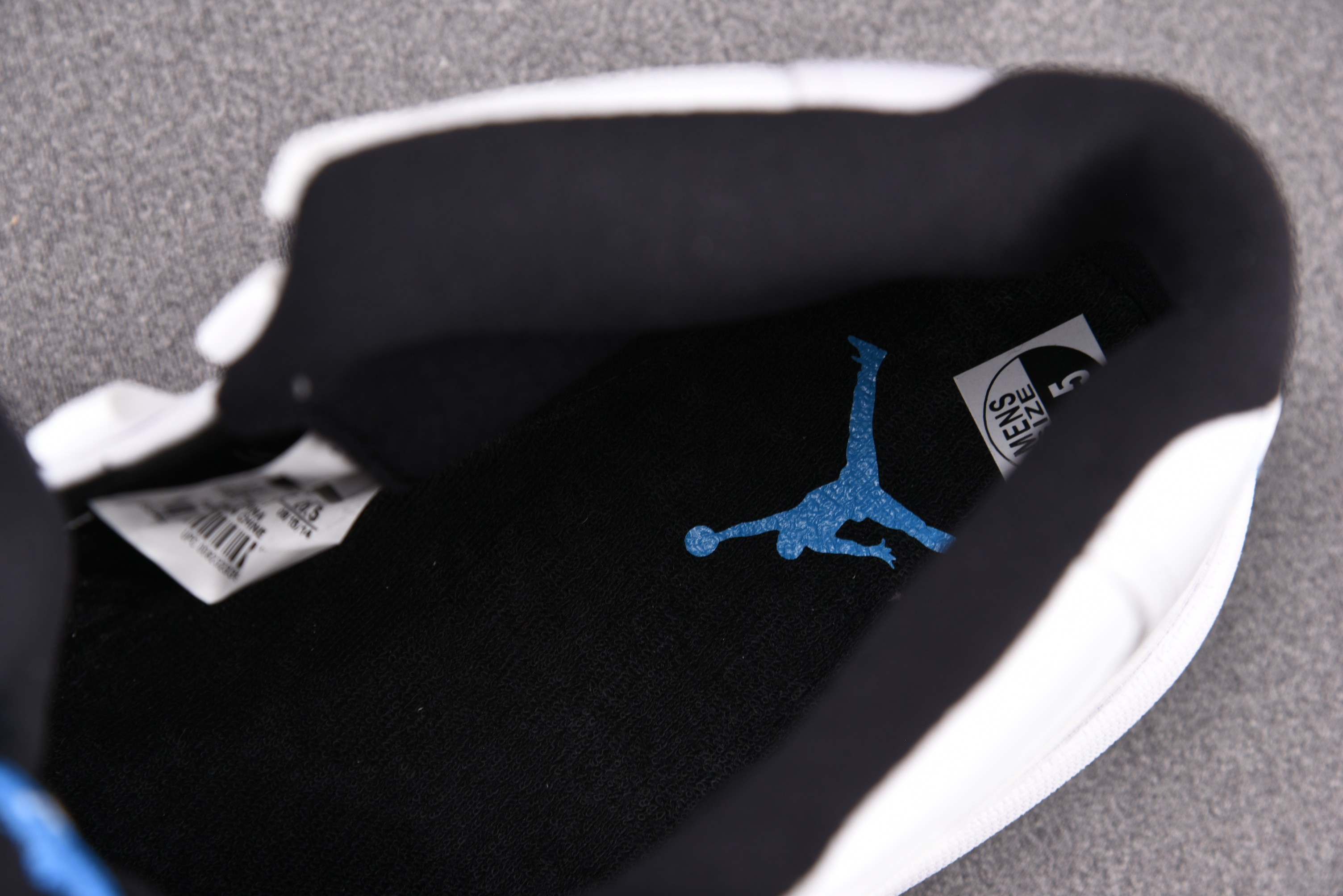 Jordan 11 Retro Legend Blue (2014)