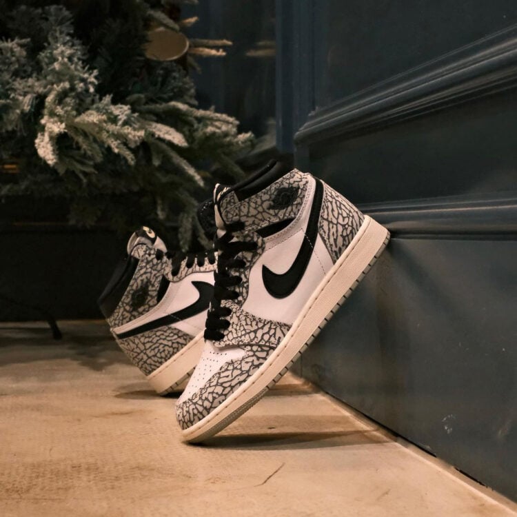 Jordan 1 Retro High OG White Cement