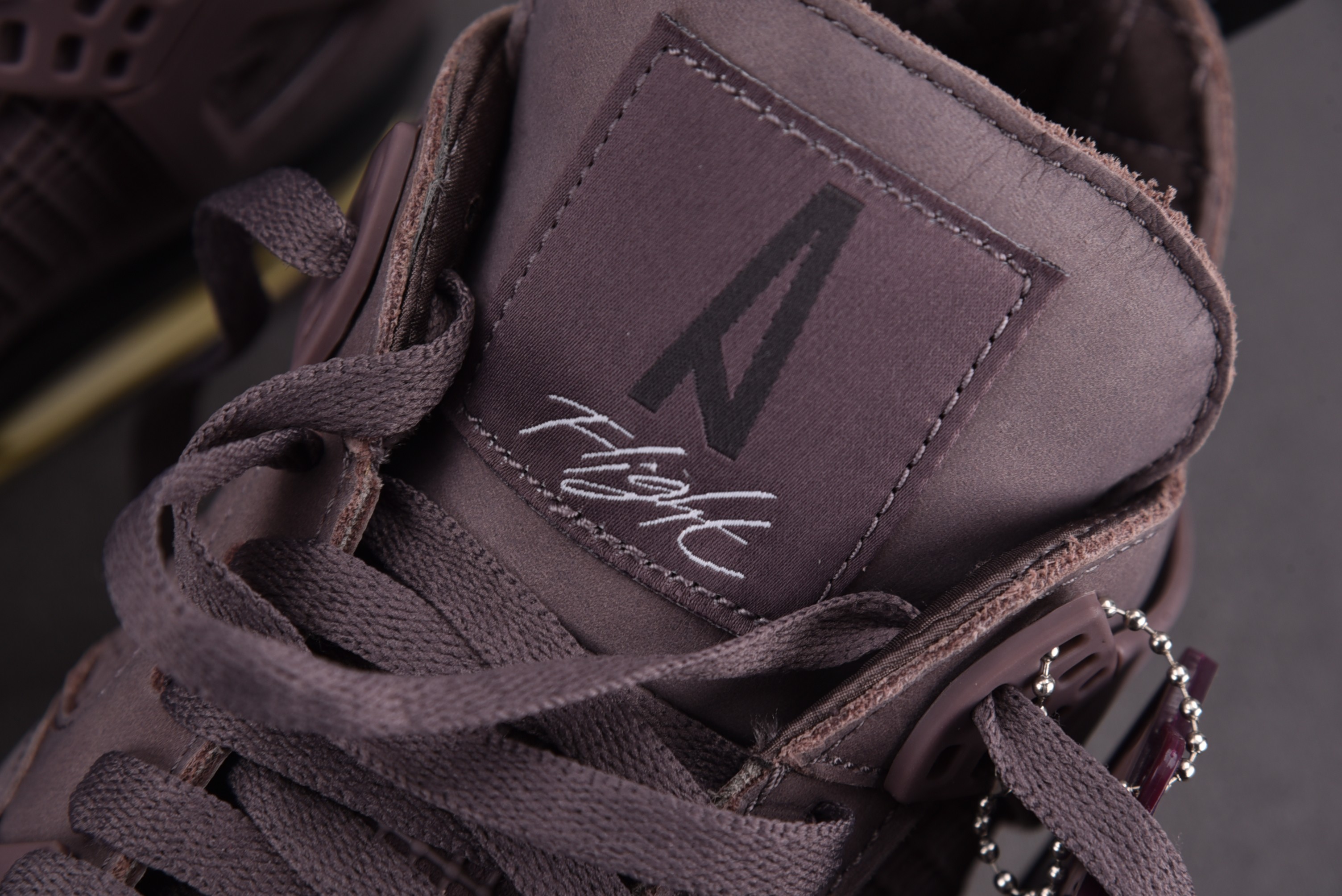 Jordan 4 Retro A Ma Maniére Violet Ore