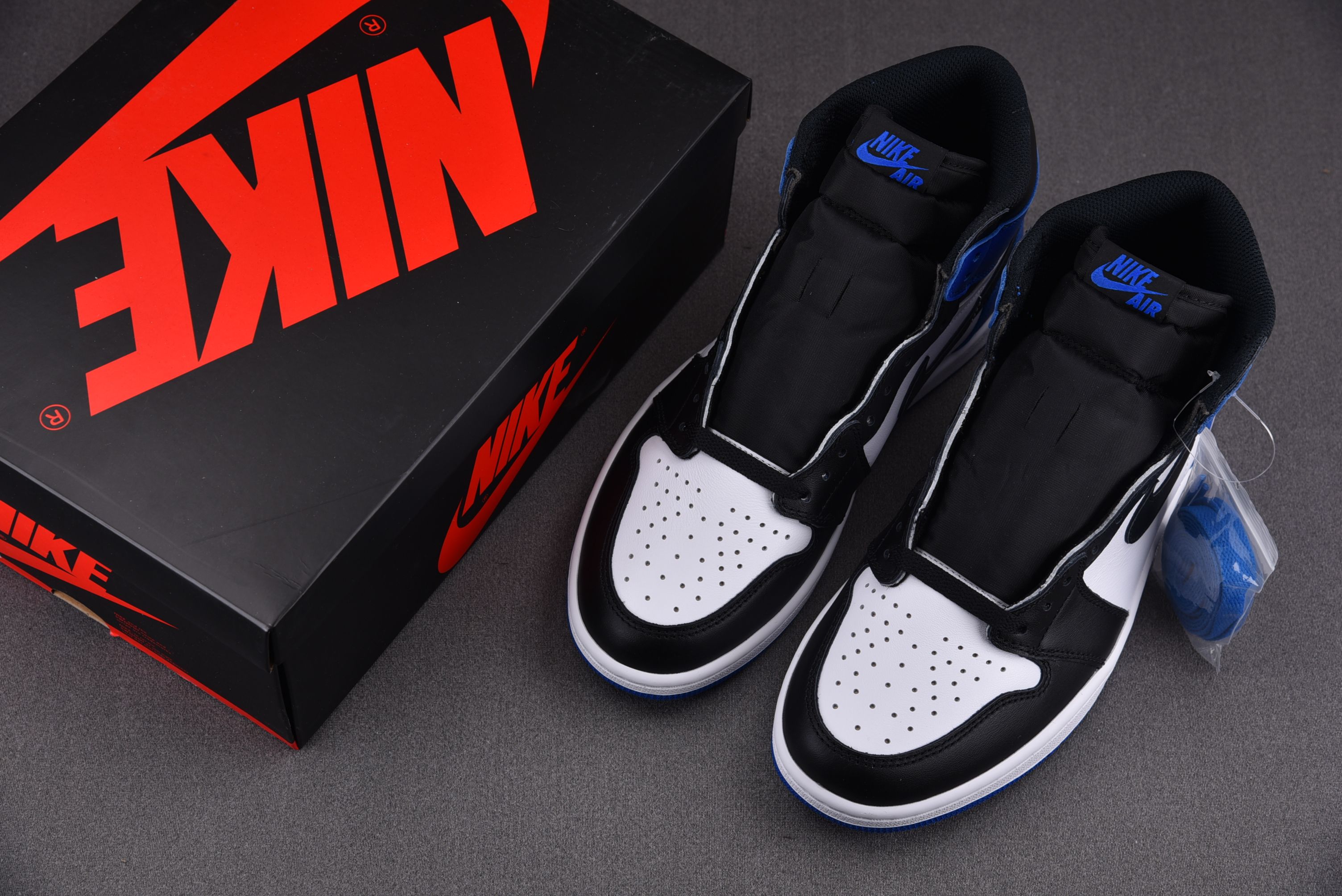 Jordan 1 Retro High Fragment
