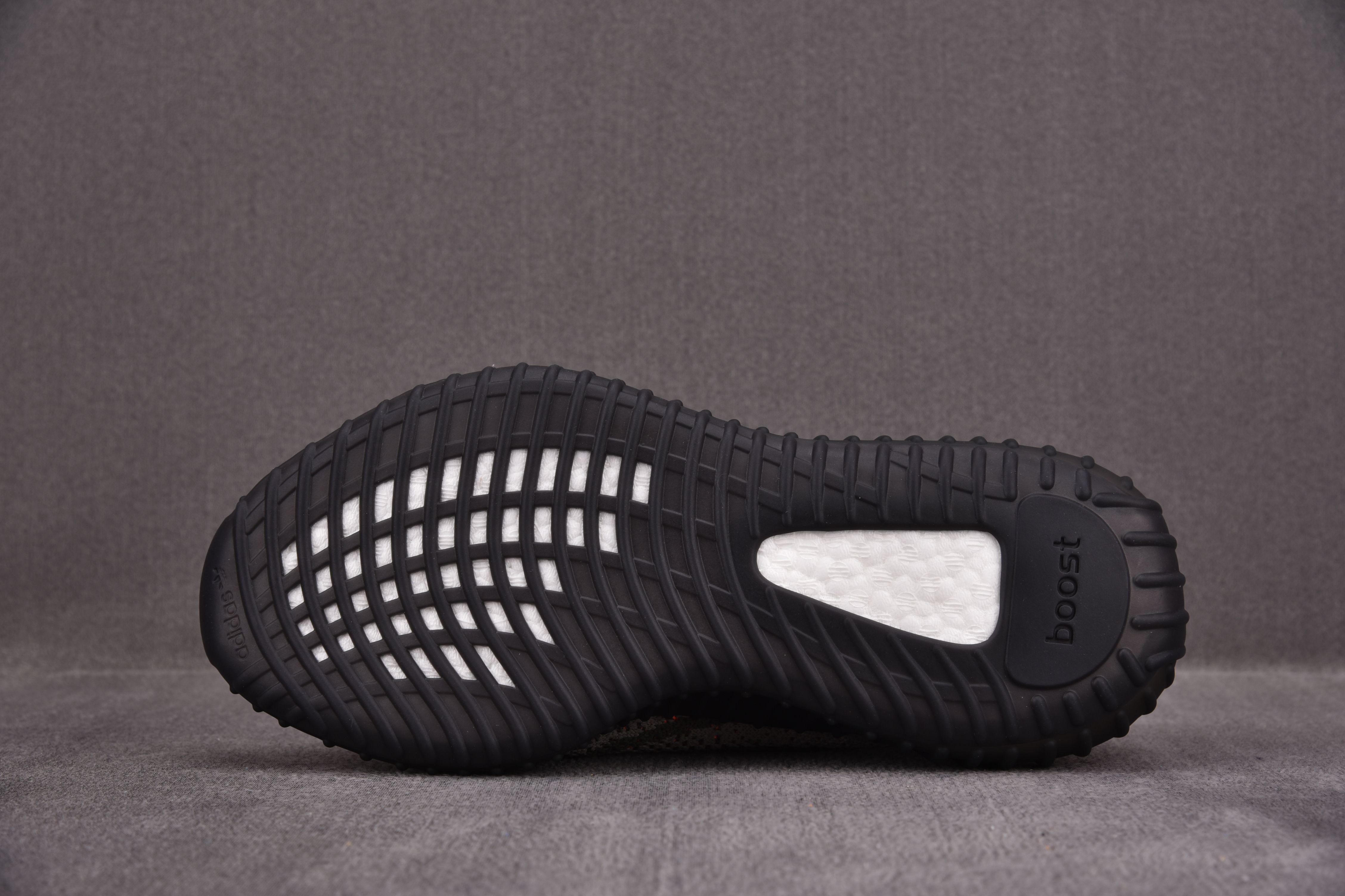 adidas Yeezy Boost 350 V2 Dark Beluga