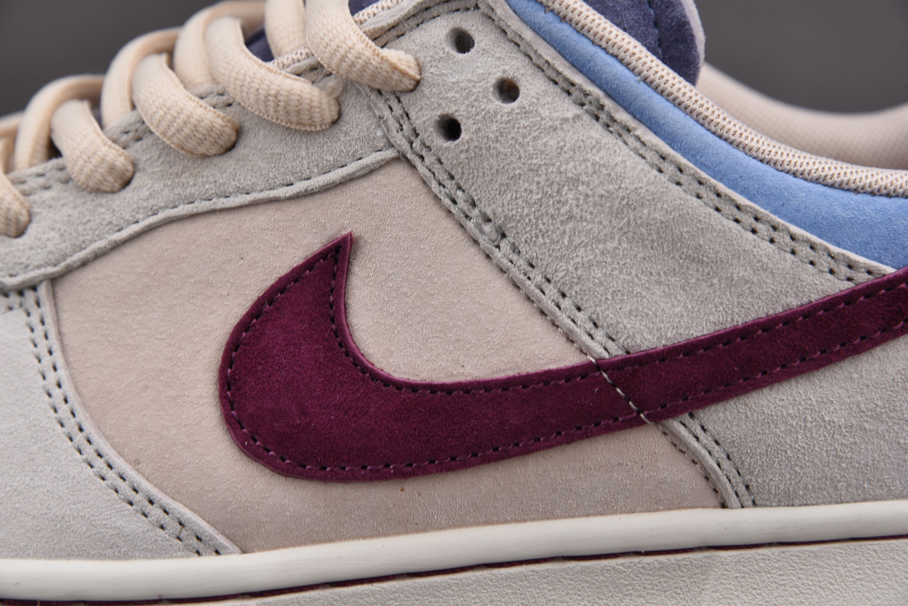 Nike SB Dunk Low “Steamboy OST'' x Otomo Katsuhiro