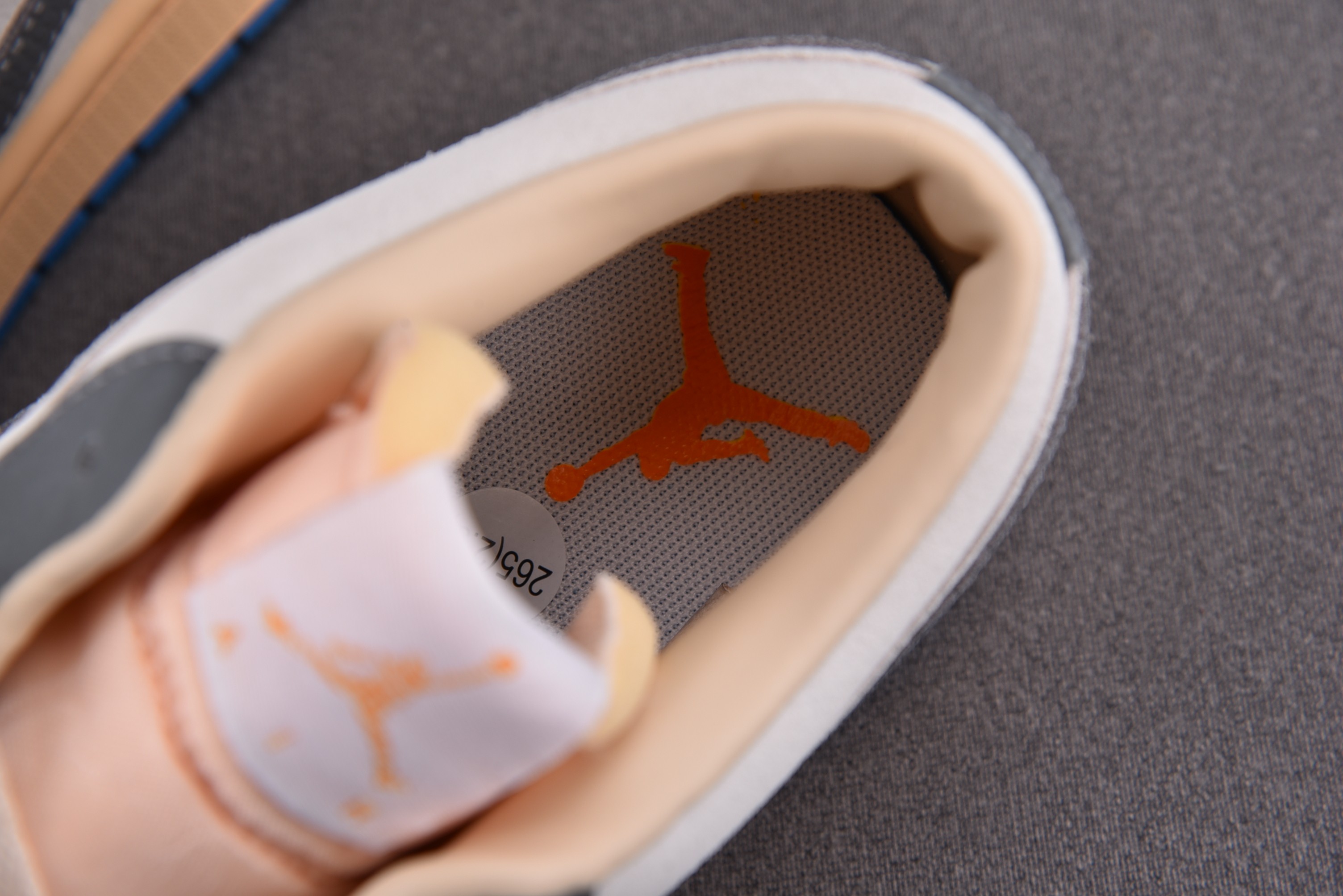 Jordan 1 Low Vintage UNC Grey