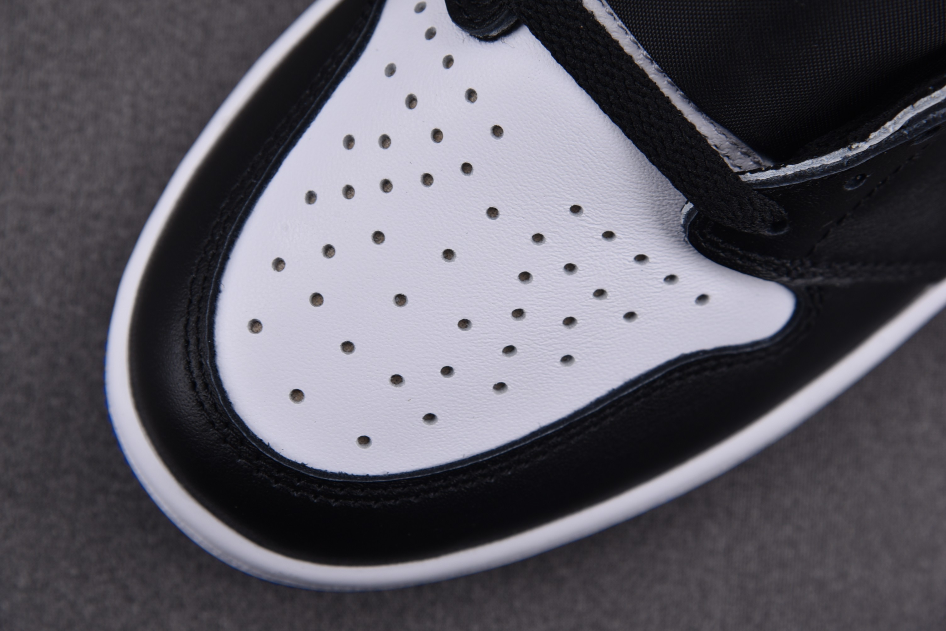 Jordan 1 Retro High Fragment