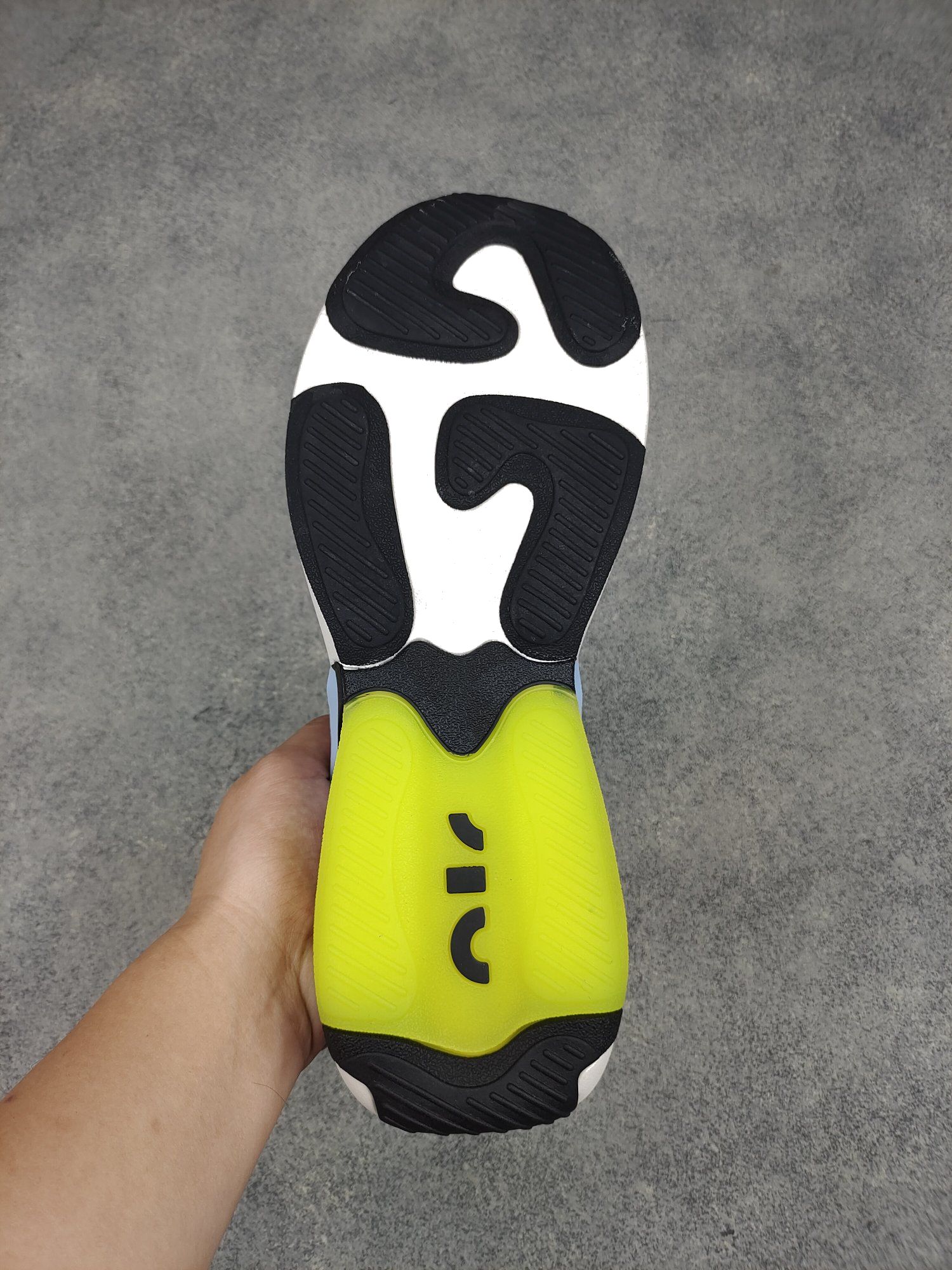 Nike Air Max Verona CK7200-500 Dames Schoenen