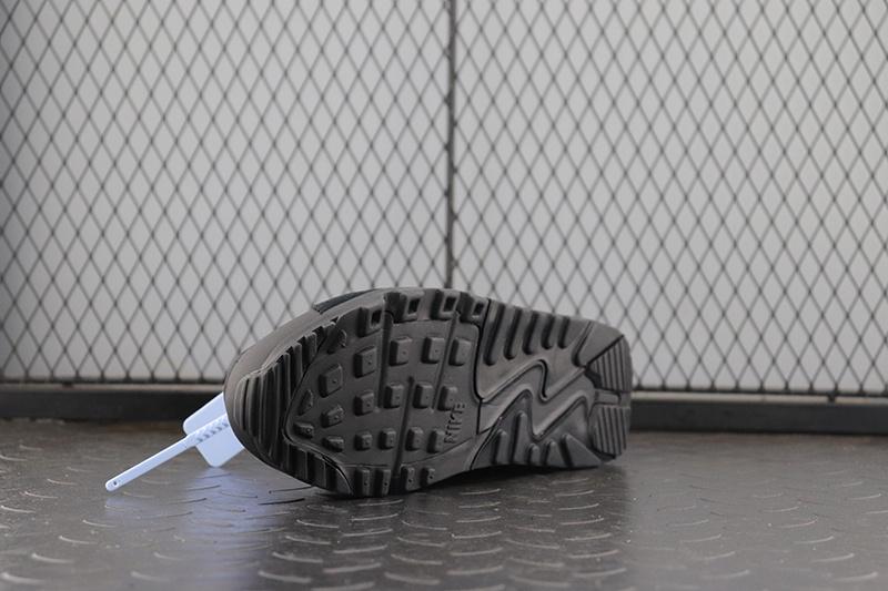 Nike Air Max 90   Black