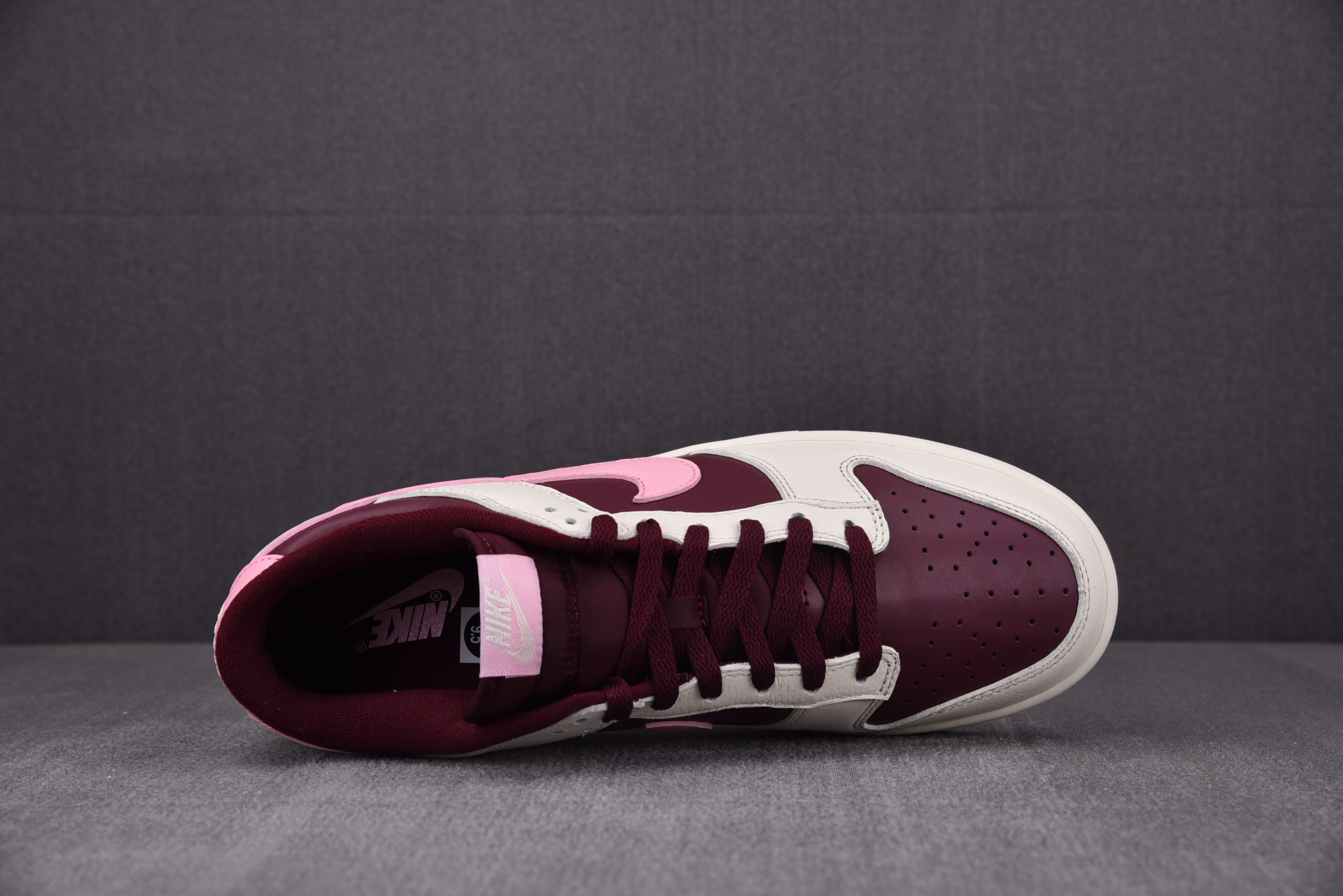 Nike Dunk Low Valentine's Day