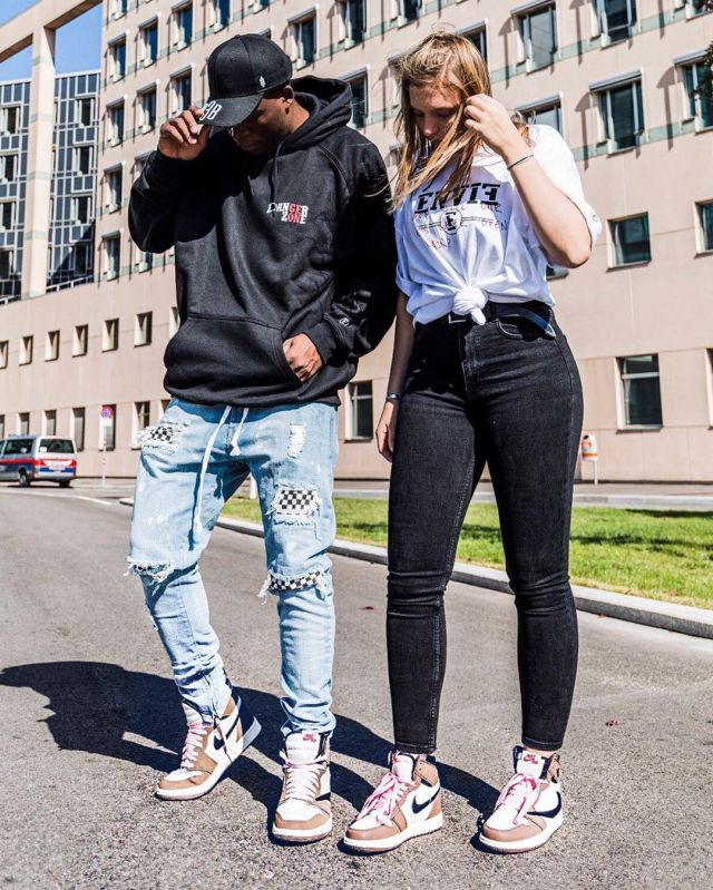 Jordan 1 Retro High Travis Scott