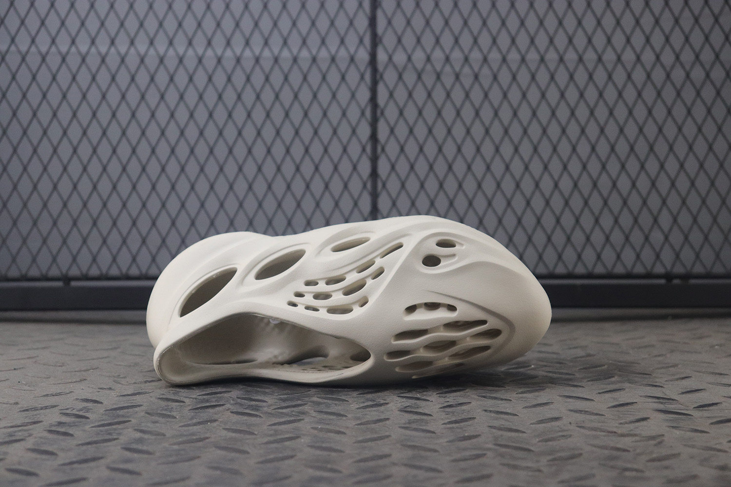 adidas Yeezy Foam RNNR Ararat (One Size Smaller!!)