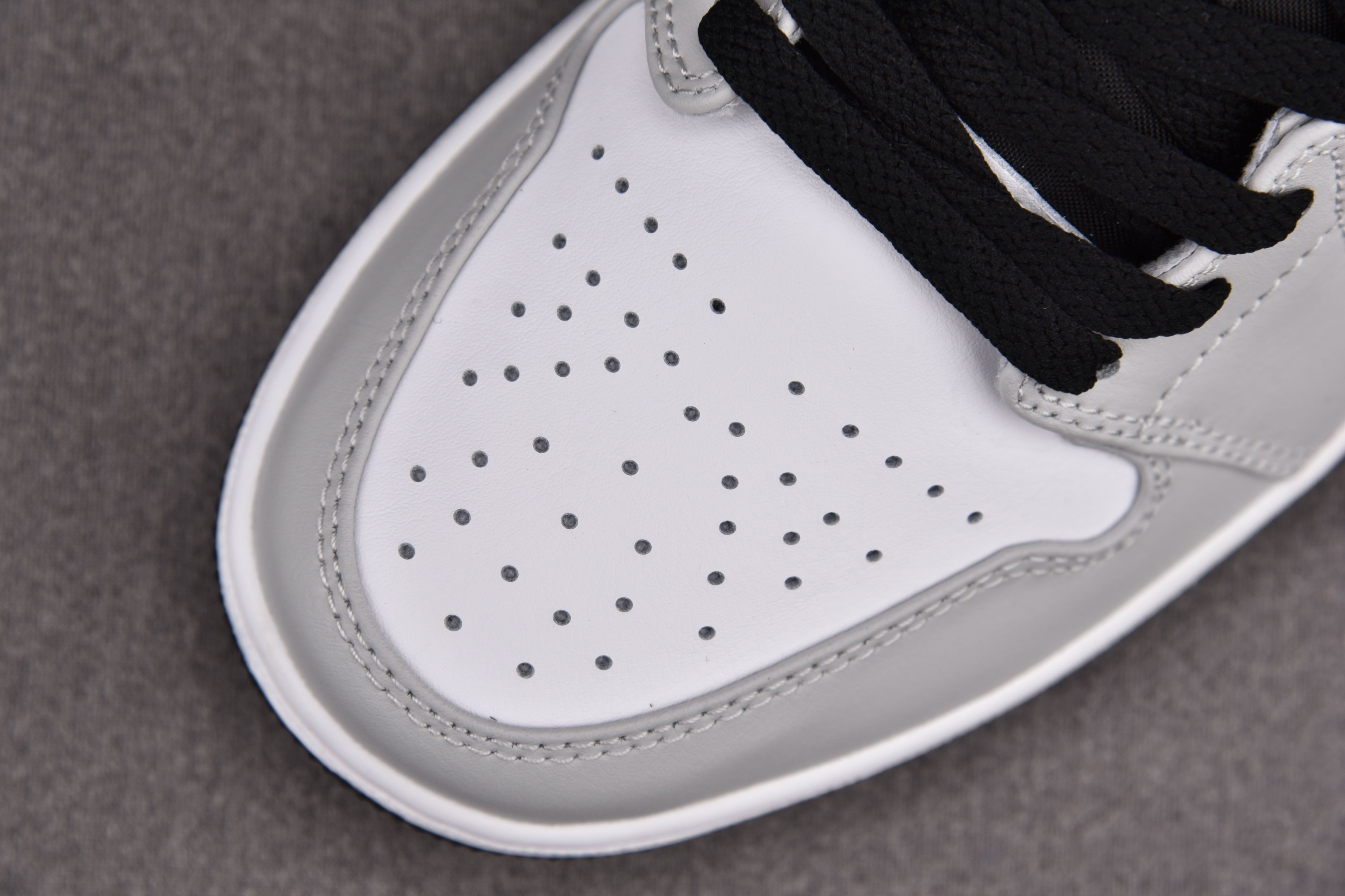 Jordan 1 Low Black Grey Pink