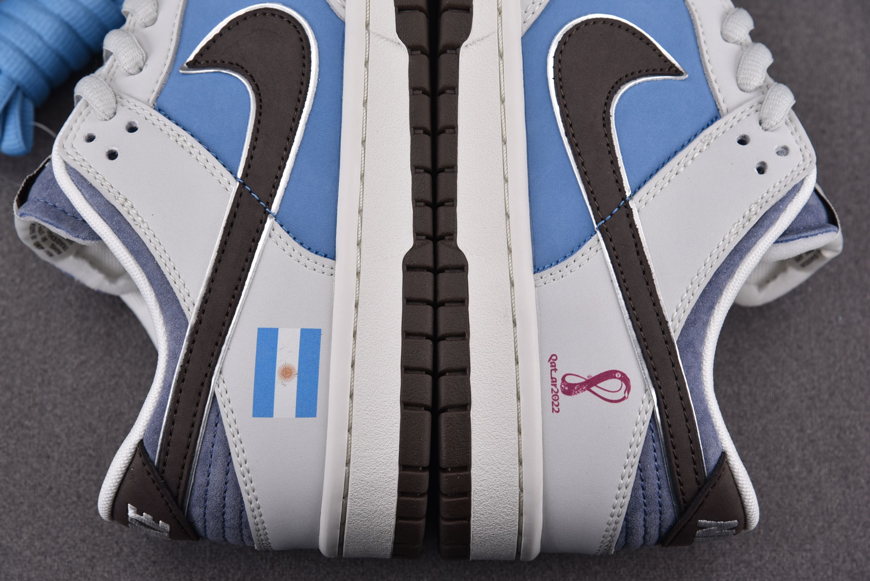 Nike SB Dunk Low Argentina Edition