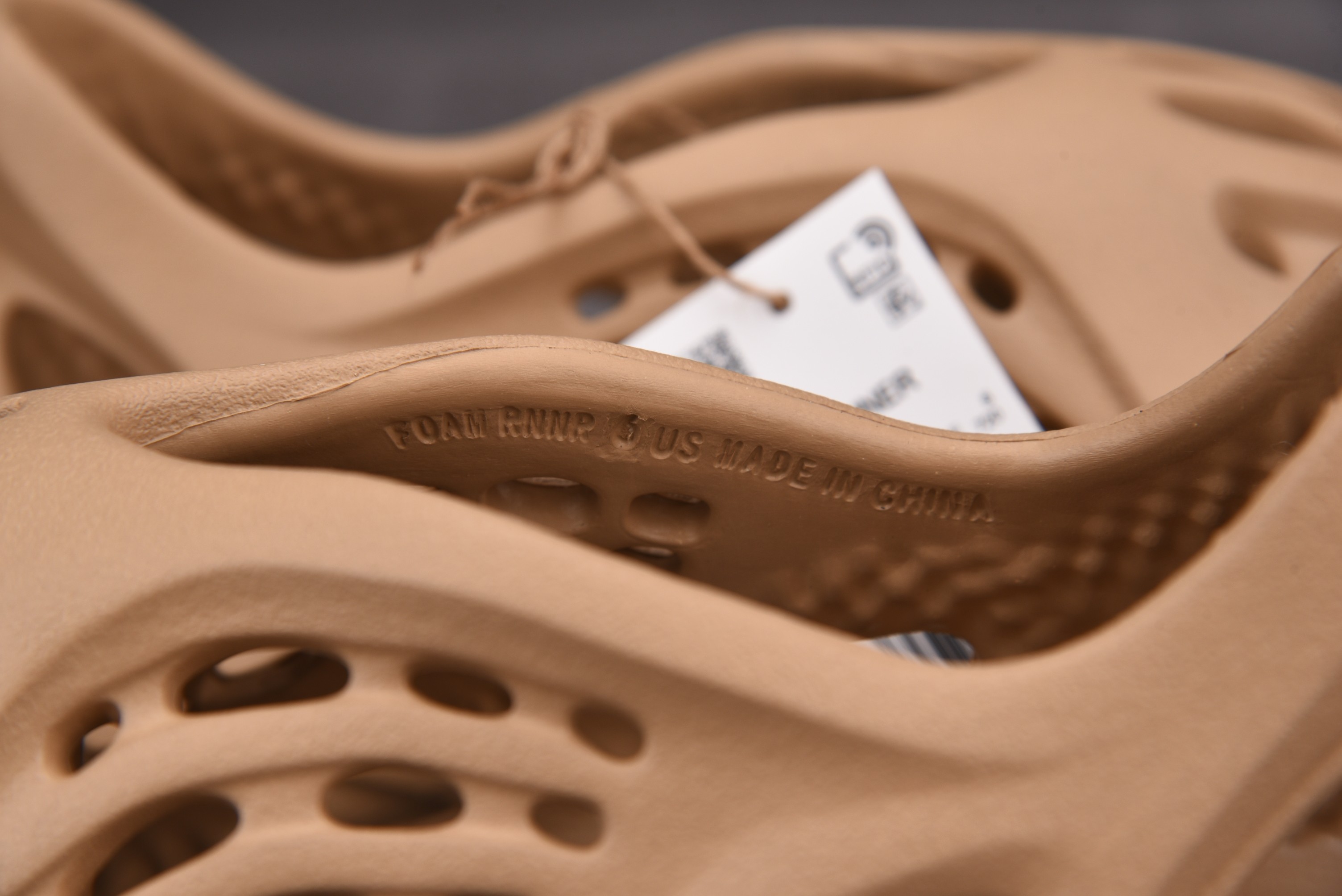 adidas Yeezy Foam RNNR Ochre (One Size Smaller!!)