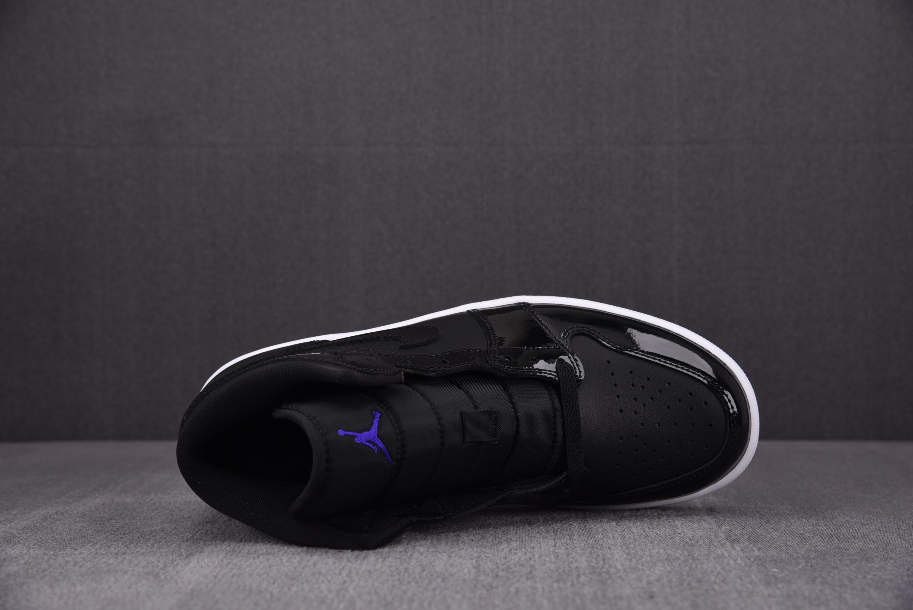 Jordan 1 Mid SE Space Jam