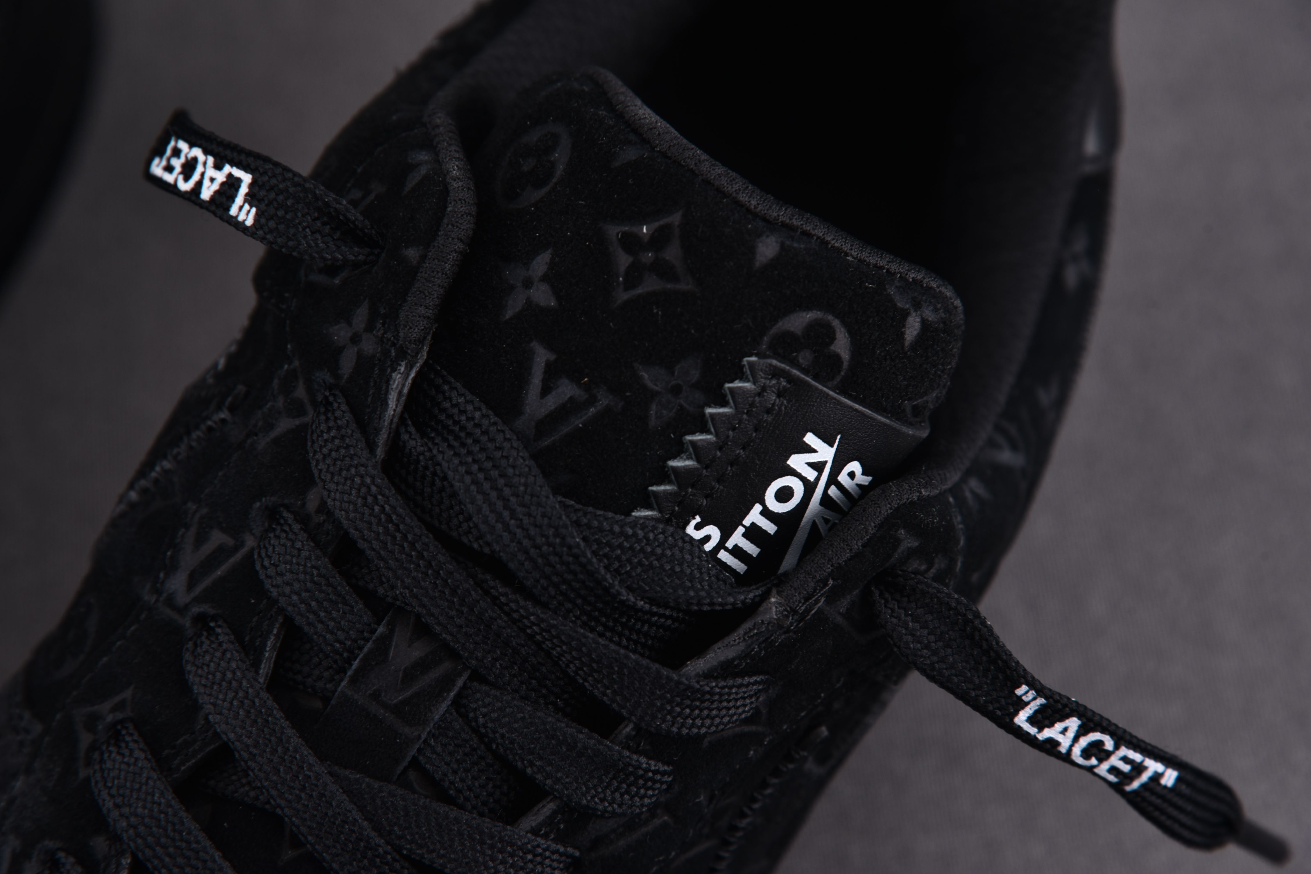 Nike Air Force 1 Low Louis Vuitton Royal Black (Be careful about the size!!)