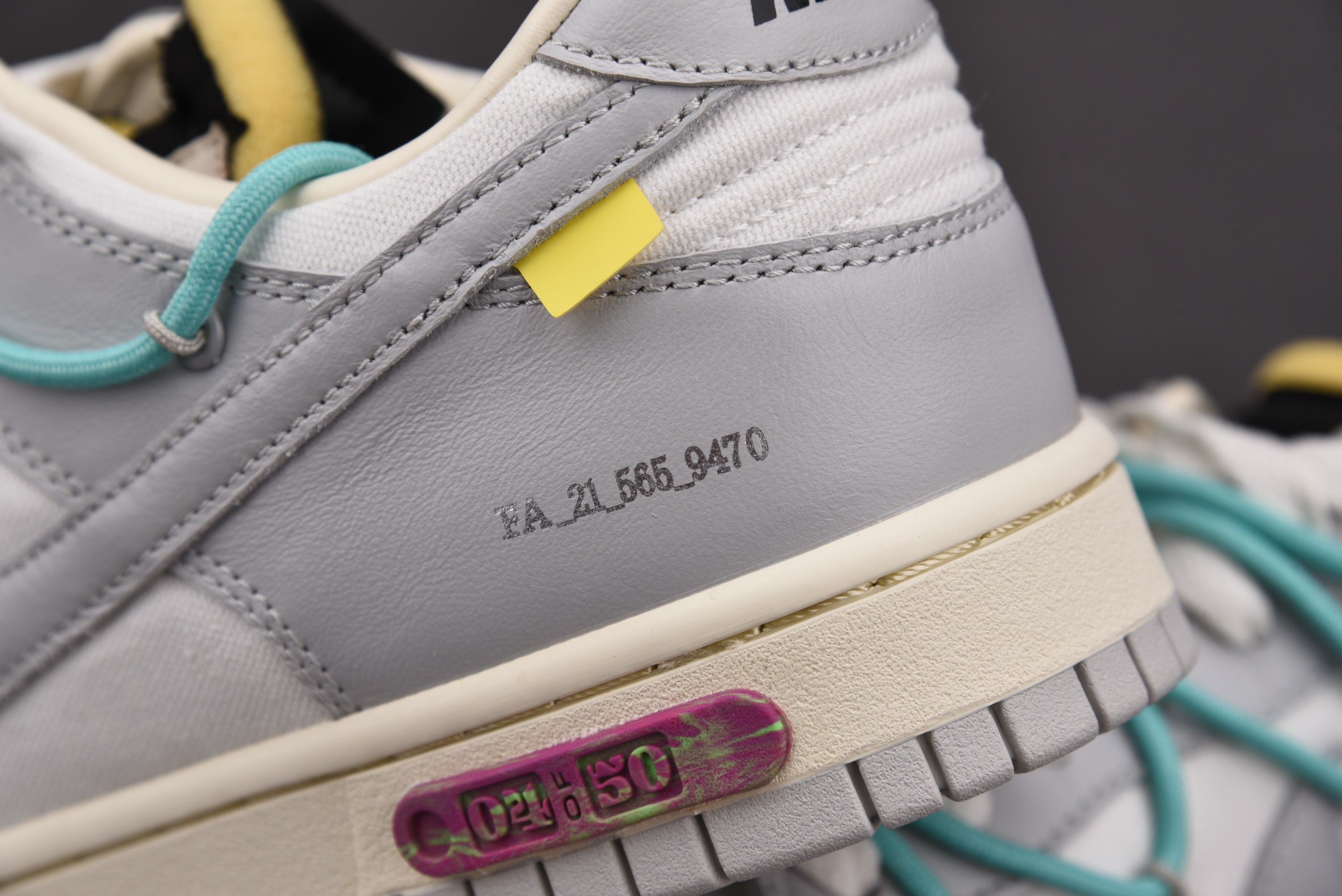 Nike Dunk Low   Lot 4