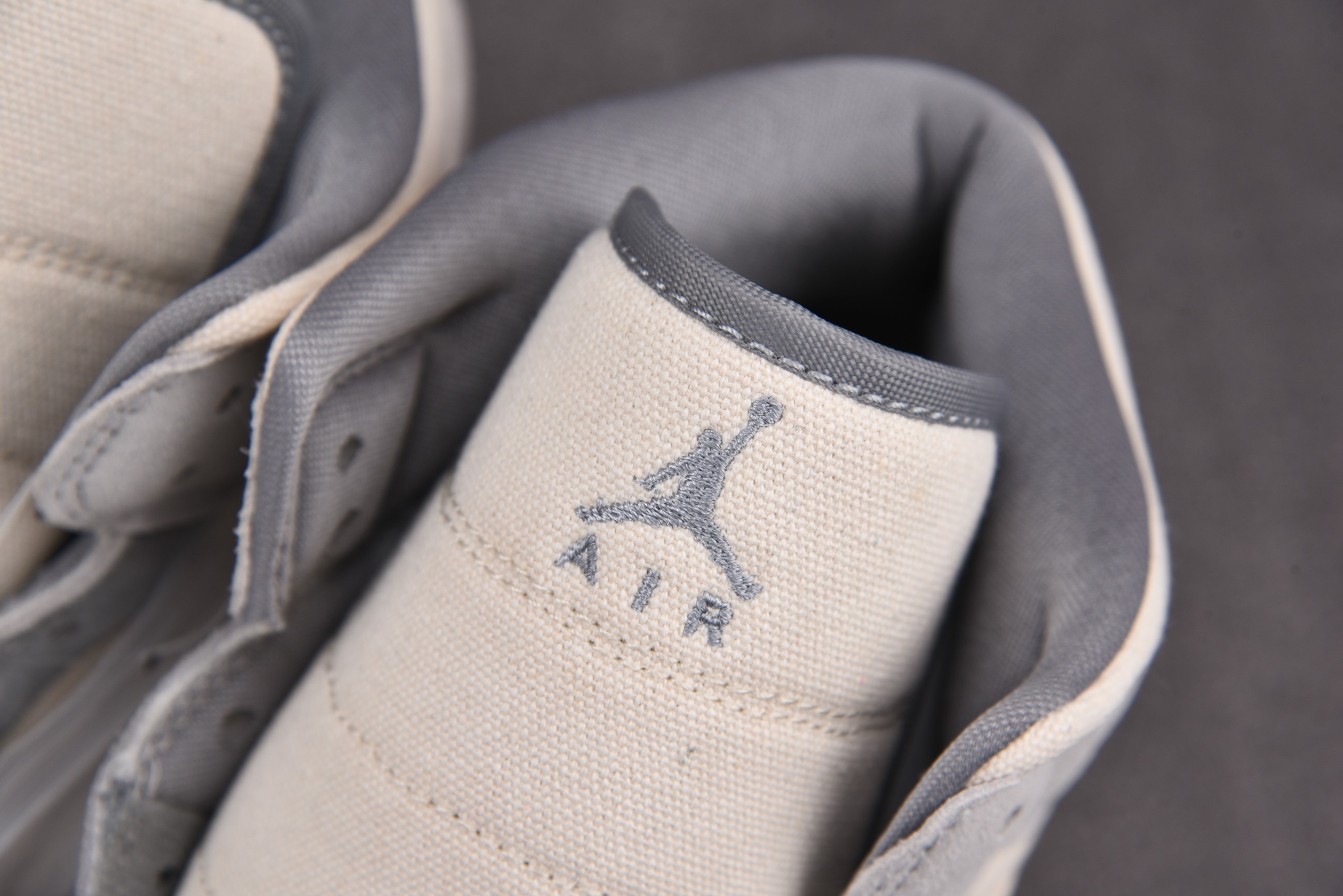 Jordan 1 Mid SE Coconut Milk Particle Grey