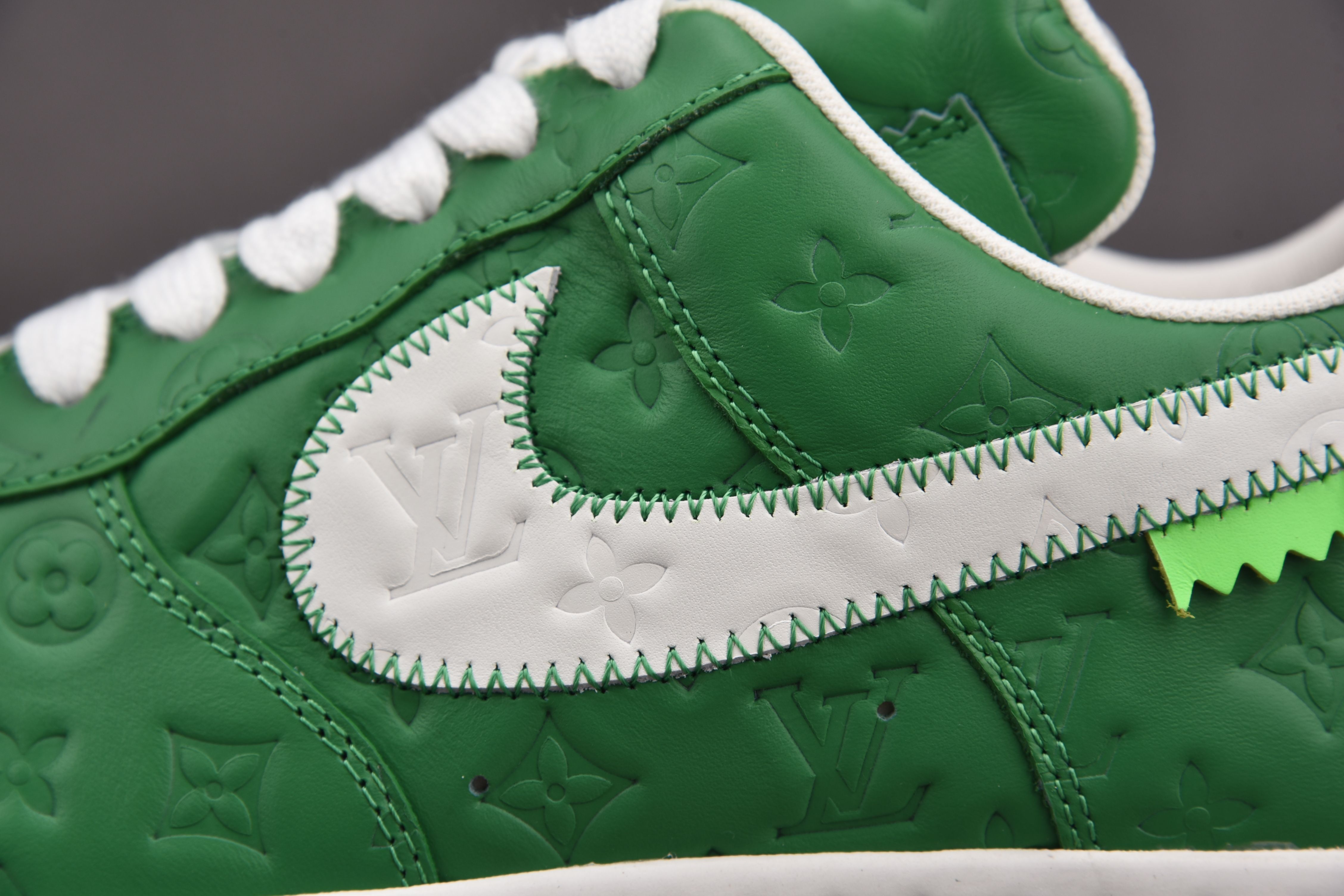 Nike Air Force 1 Low Louis Vuitton Pine Green (Be careful about the size!!)