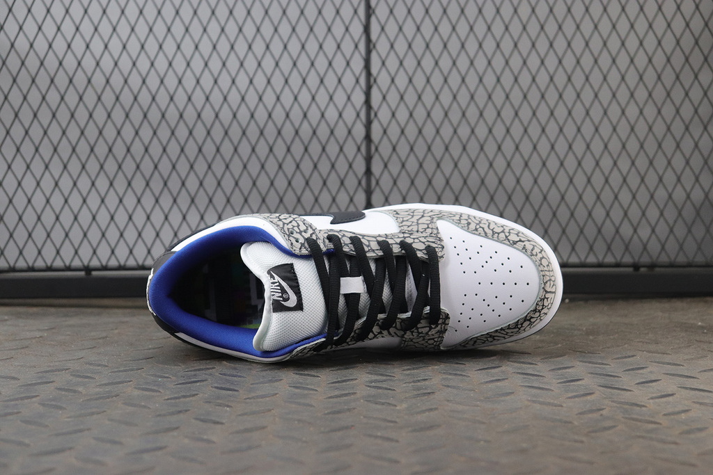 Nike SB Dunk Low Pro Supreme White Cement