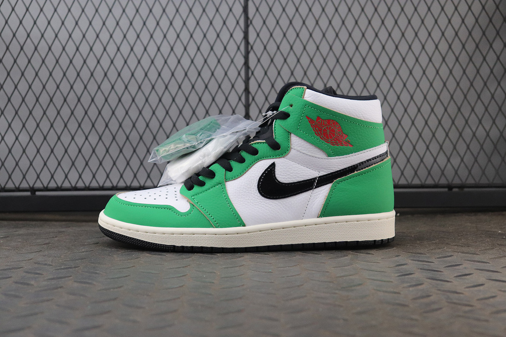 Jordan 1 Retro High Lucky Green