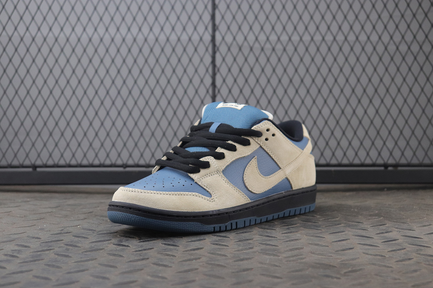 Nike SB Dunk Low Pro Thunderstorm