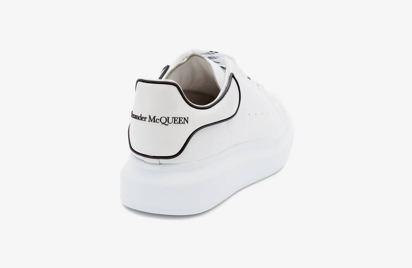 Alexander McQueen Men's Oversized Sneaker in White/black