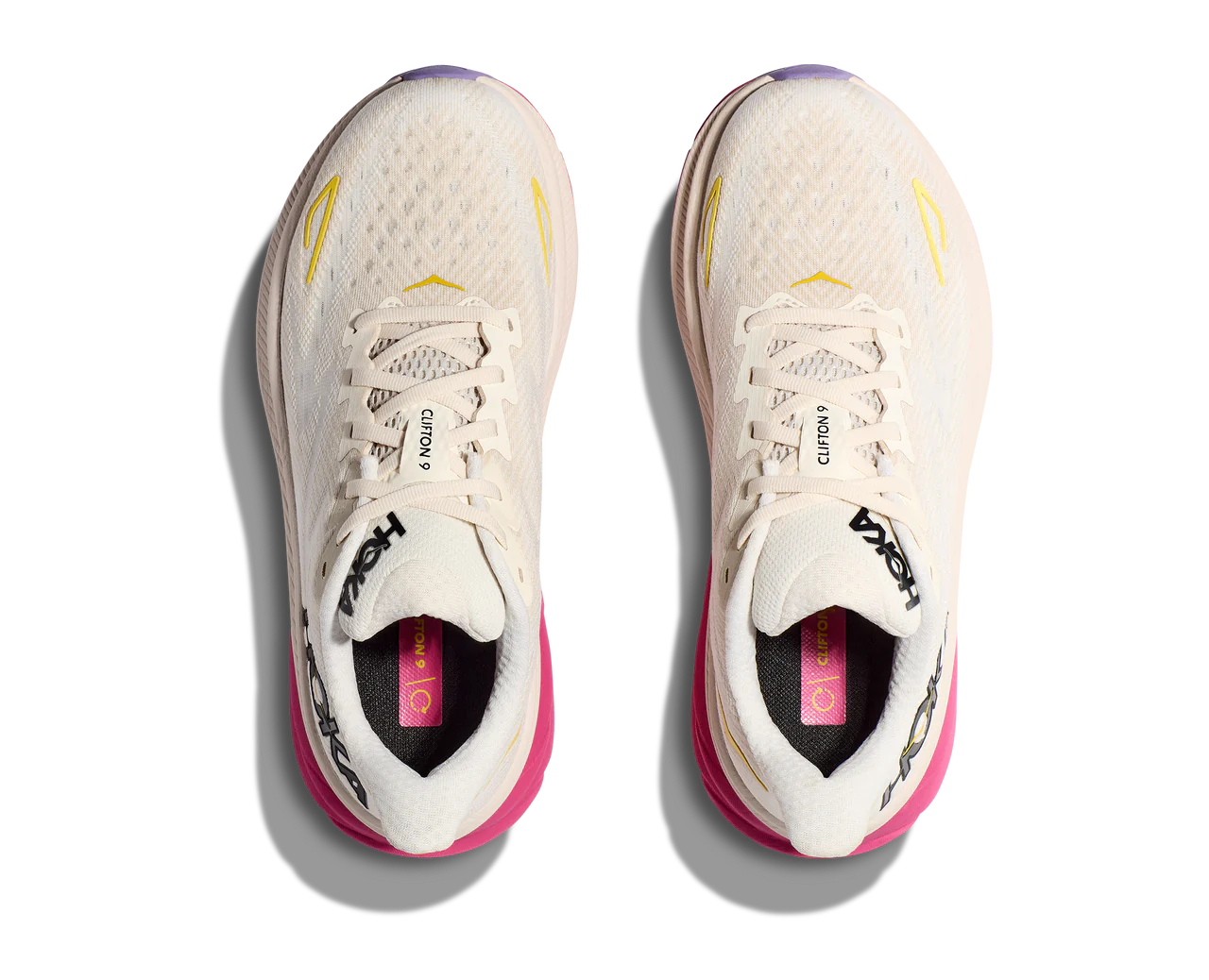 Clifton 9 - eggnog / blanc de blanc (HOKA er litt liten – ta en størrelse opp.)