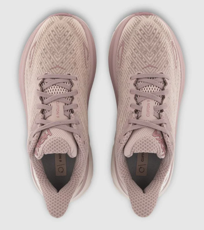 Clifton 9 - Pale mauve / Peach whip (HOKA er litt liten – ta en størrelse opp.)