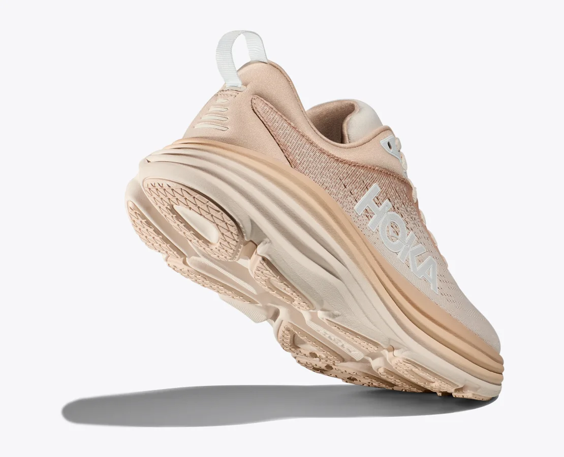 BONDI 8 shifting sand / eggnog (HOKA er litt liten – ta en størrelse opp.)