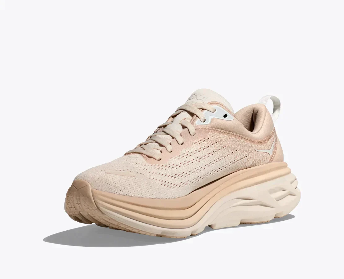 BONDI 8 shifting sand / eggnog (HOKA er litt liten – ta en størrelse opp.)