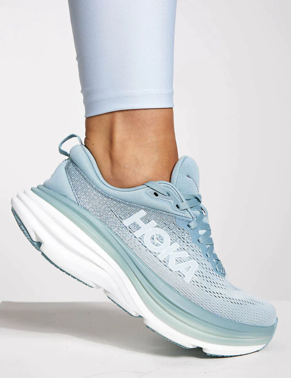 BONDI 8 Cloud Blue/Ice Flow (HOKA er litt liten – ta en størrelse opp.)