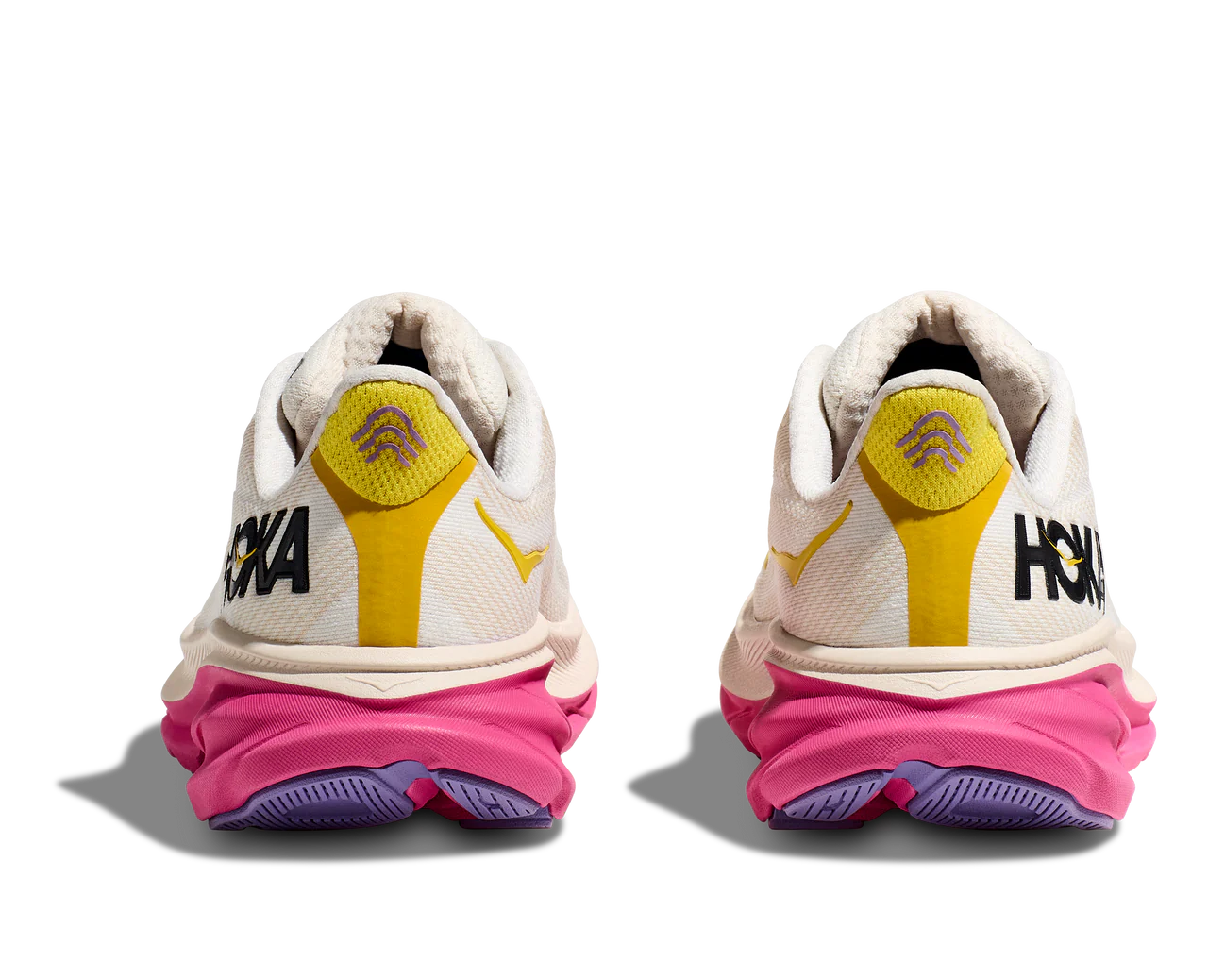 Clifton 9 - eggnog / blanc de blanc (HOKA er litt liten – ta en størrelse opp.)