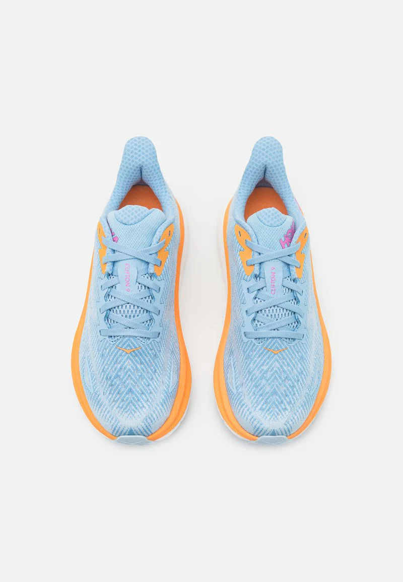 Clifton 9 - Airy Blue / Ice Water (HOKA er litt liten – ta en størrelse opp.)