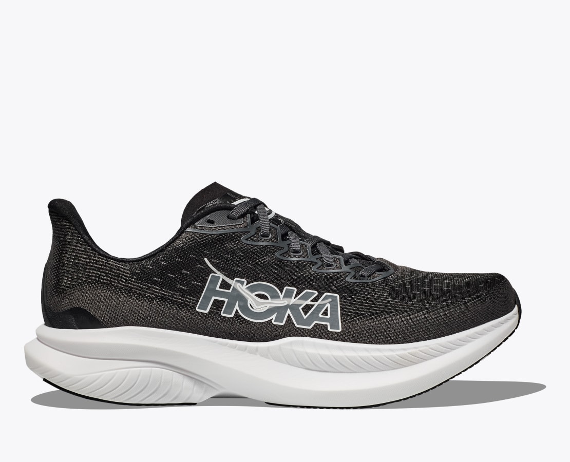 Hoka MACH 6 Black White (HOKA er litt liten – ta en størrelse opp.)