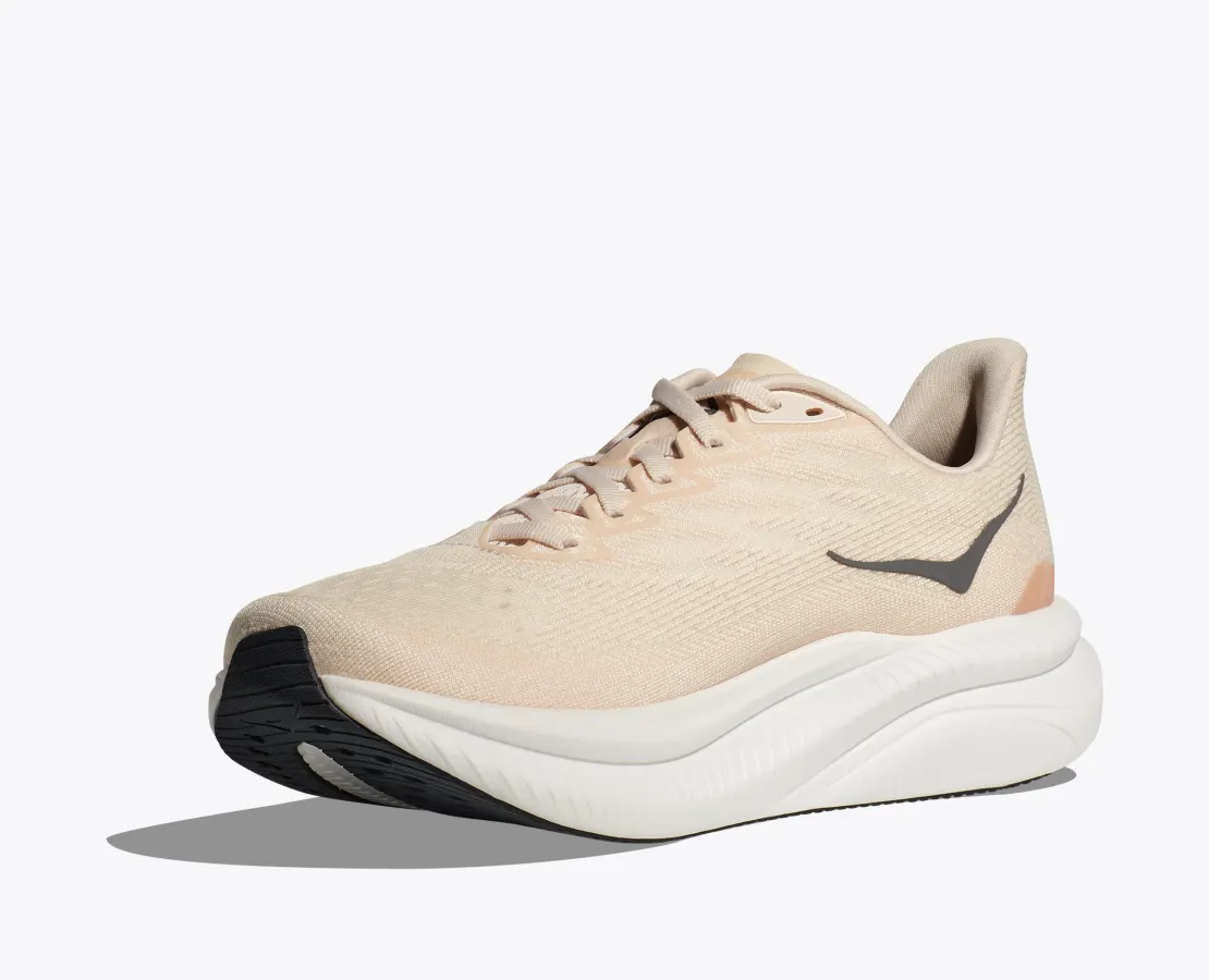 Hoka MACH 6 Eggnog Vanilla (HOKA er litt liten – ta en størrelse opp.)