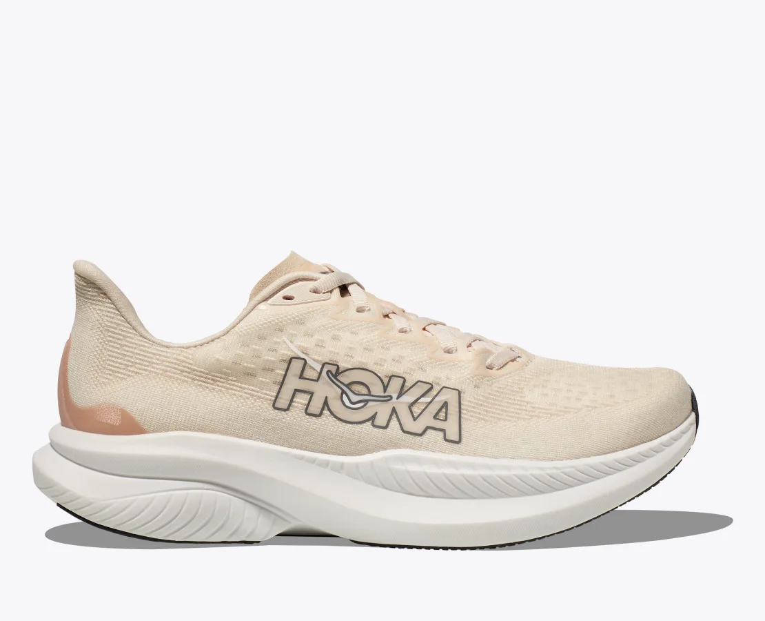 Hoka MACH 6 Eggnog Vanilla (HOKA er litt liten – ta en størrelse opp.)