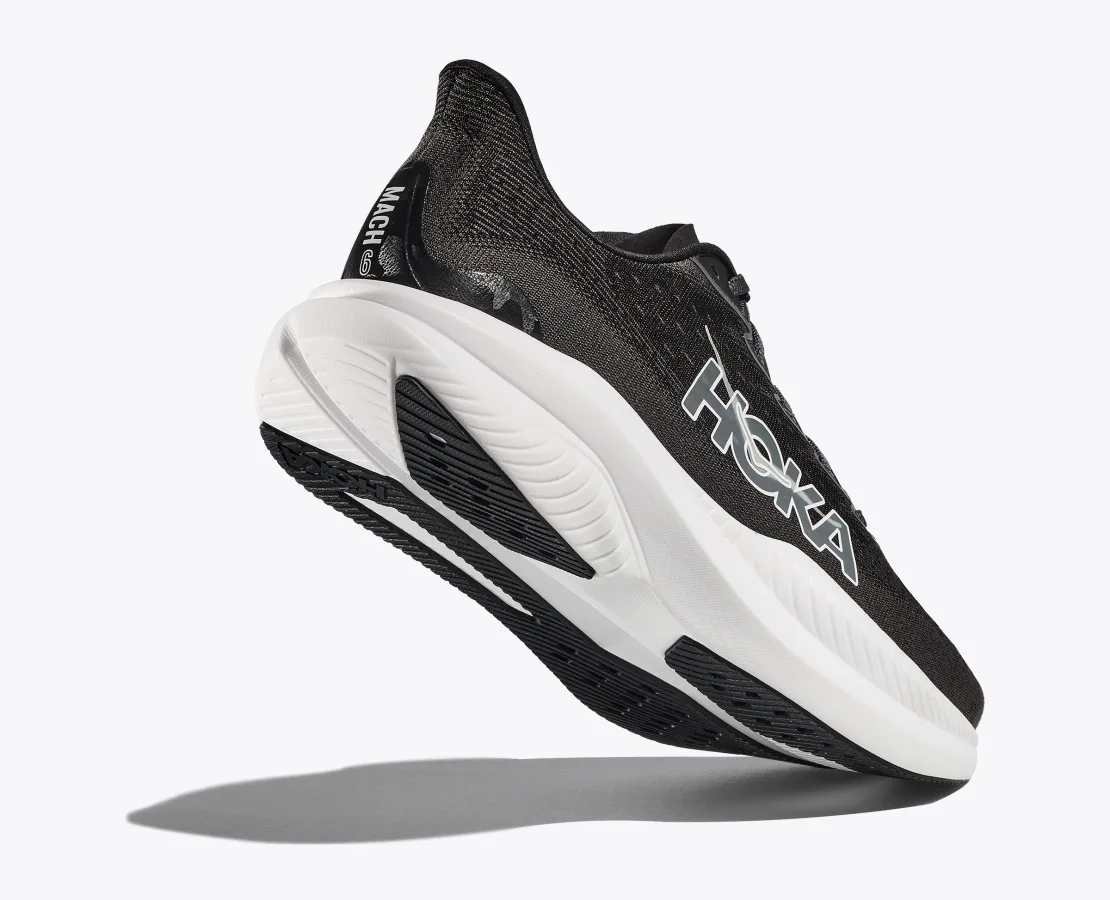 Hoka MACH 6 Black White (HOKA er litt liten – ta en størrelse opp.)