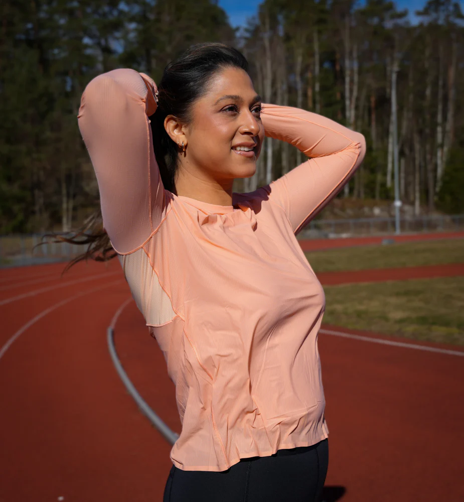 Hoka W AIROLITE RUN LONG SLEEVE Papaya (HOKA er litt liten – ta en størrelse opp.)