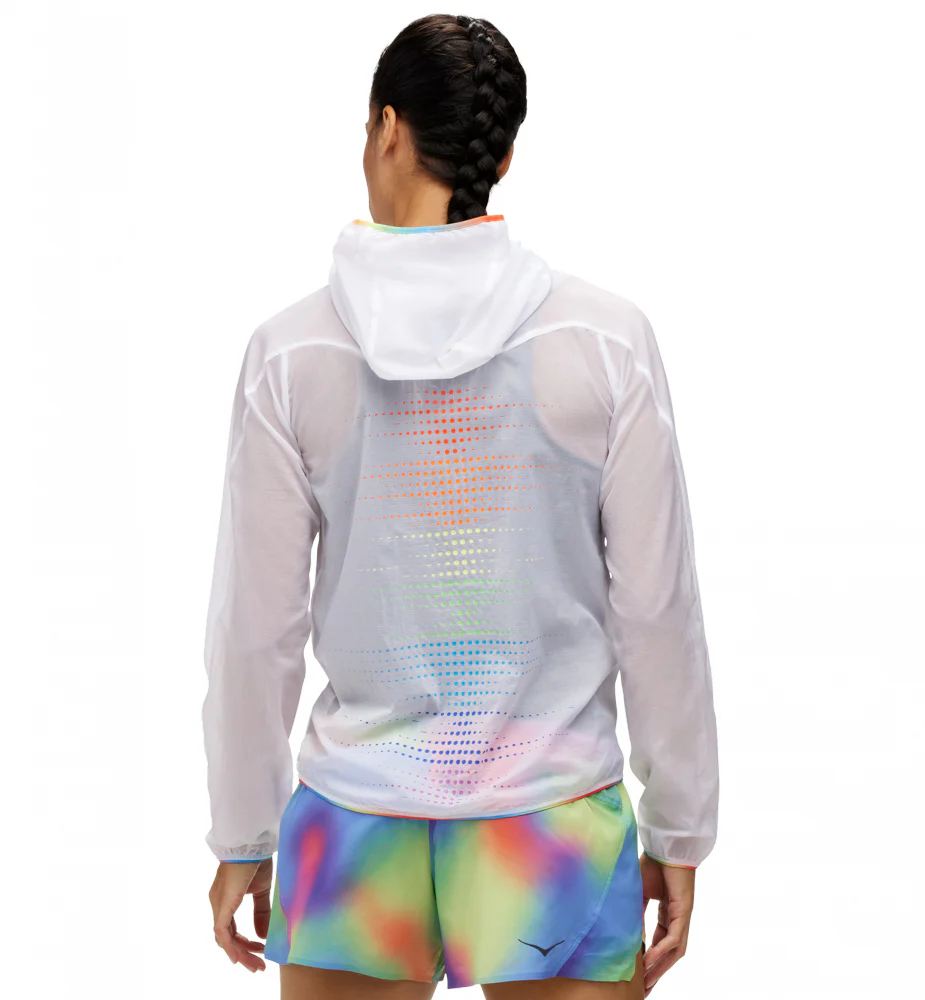 Hoka W Skyflow Jacket White / Multi (HOKA er litt liten – ta en størrelse opp.)