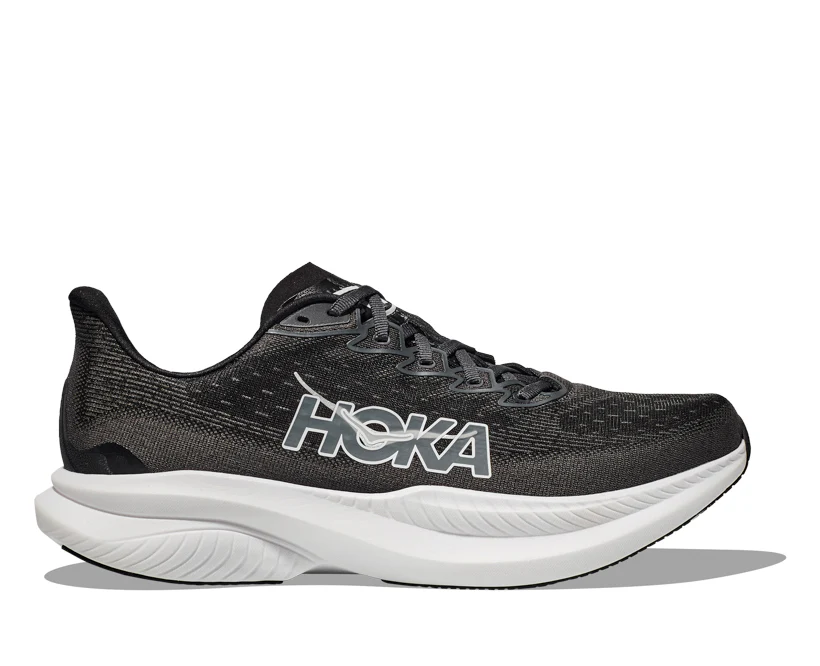 Hoka W MACH 6 Black / White (HOKA er litt liten – ta en størrelse opp.)