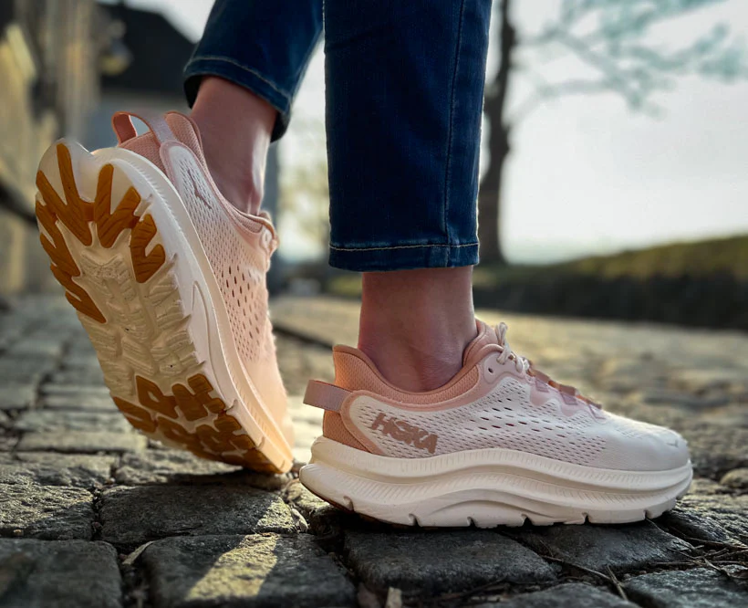 Hoka W KAWANA 2 Vanilla / Sandstone (HOKA er litt liten – ta en størrelse opp.)